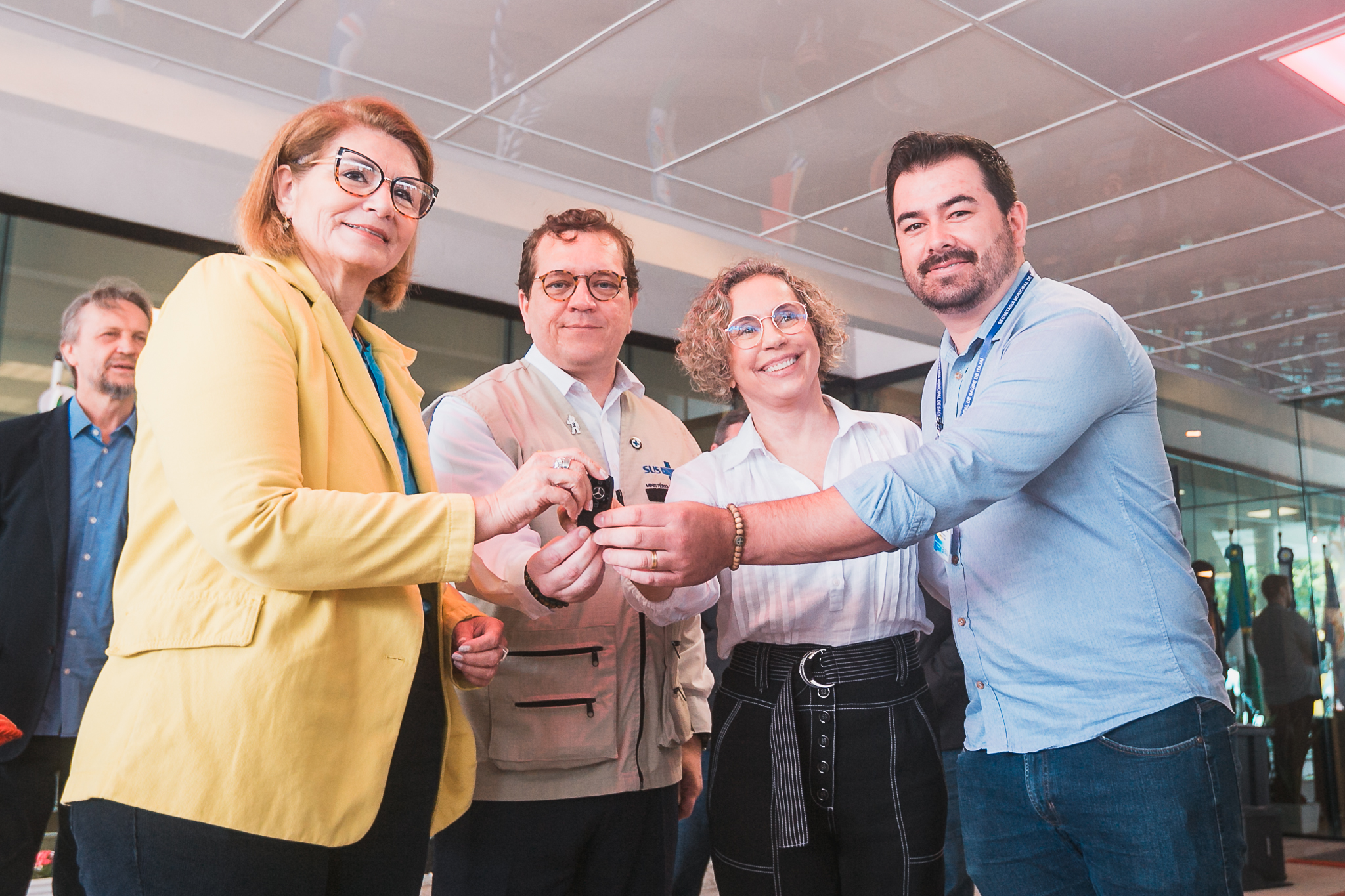 Ato oficial de entrega de Ambulâncias