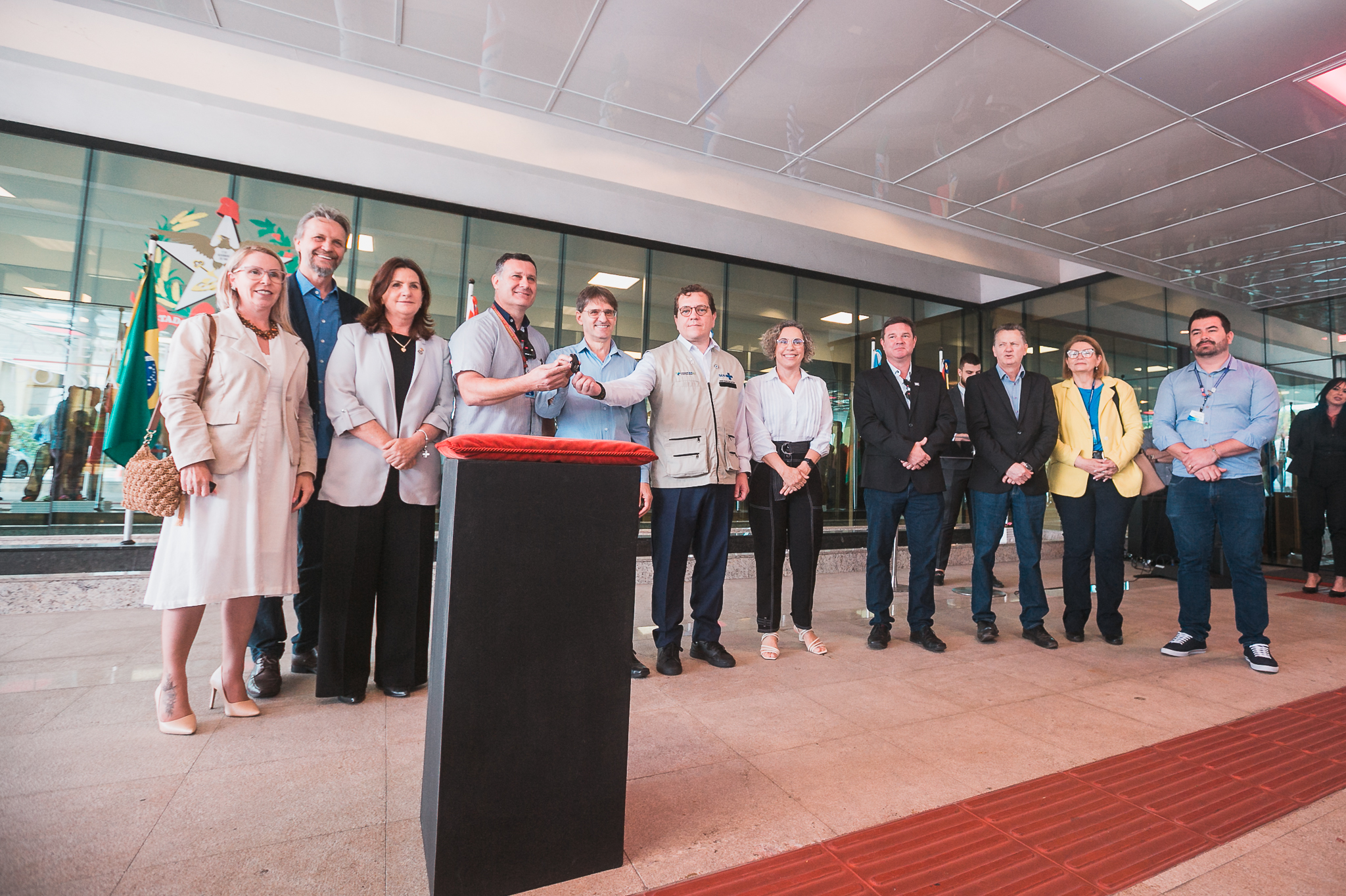 Ato oficial de entrega de Ambulâncias