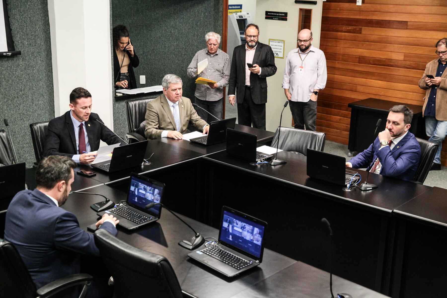 Comissão aprovou dois requerimentos na reunião, realizada nesta quarta (4)
