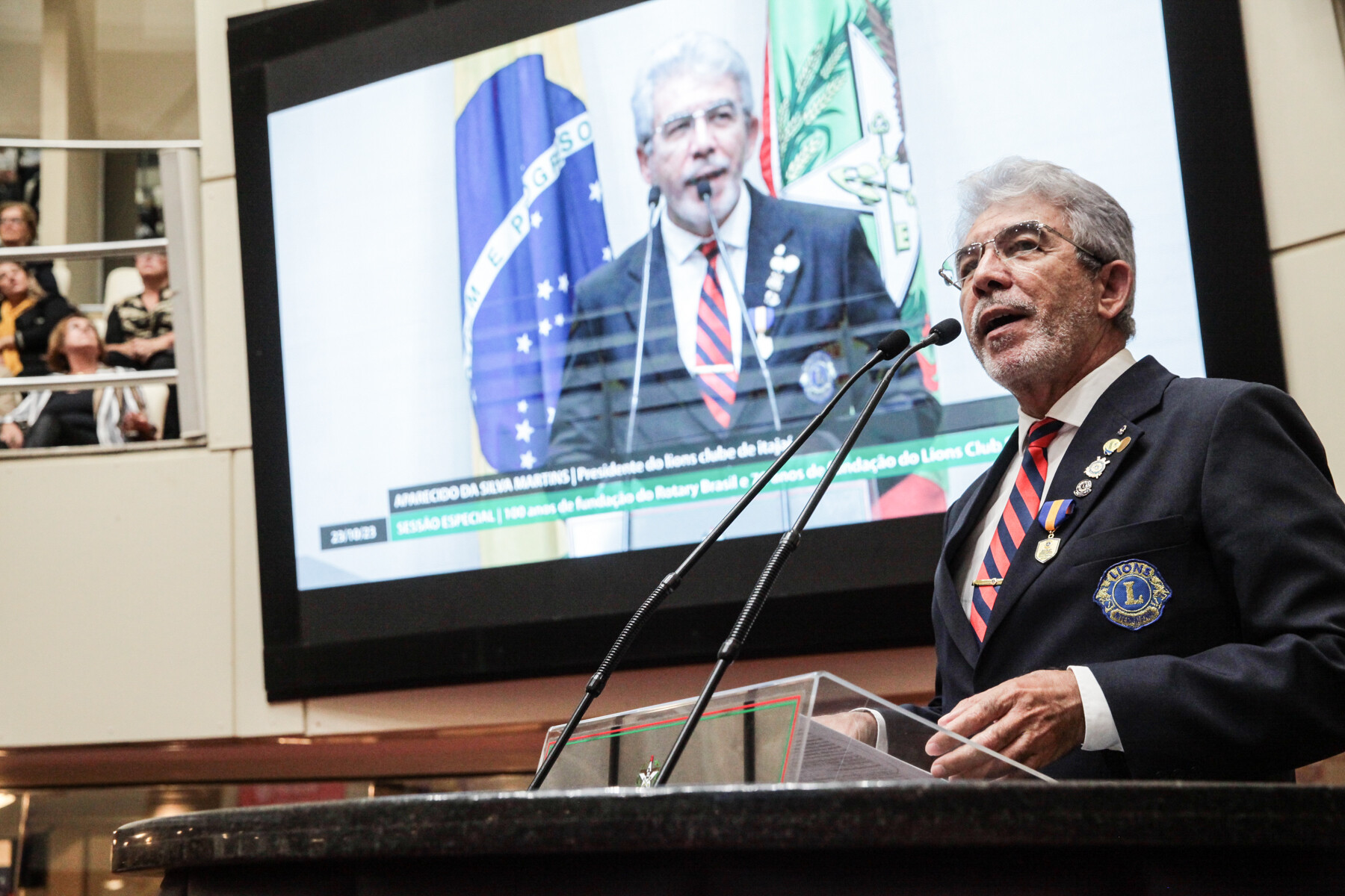 Presidente do Lions Club de Itajaí, Aparecido da Silva Martins.