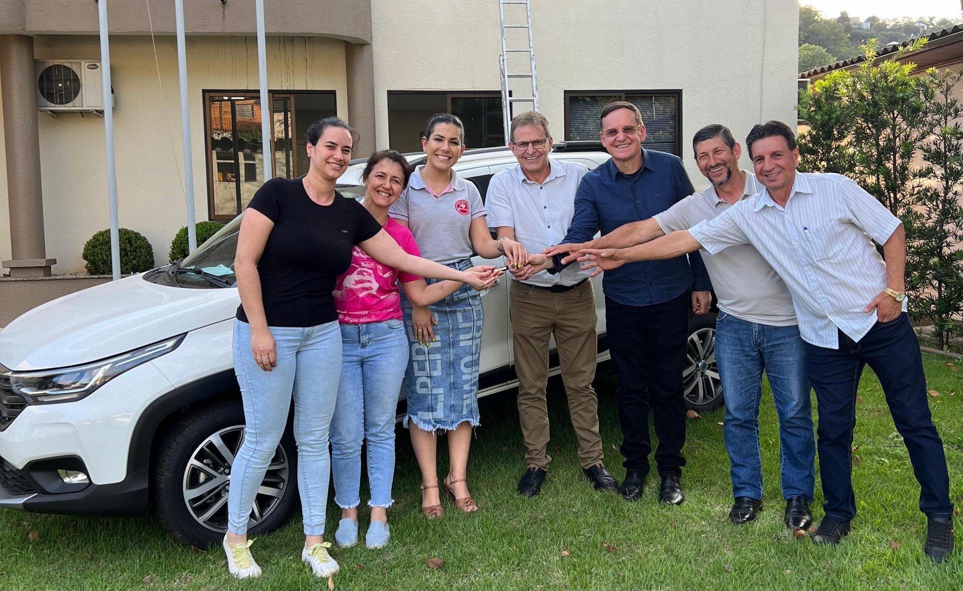 Deputado Jair Miotto e lideranças de Quilombo