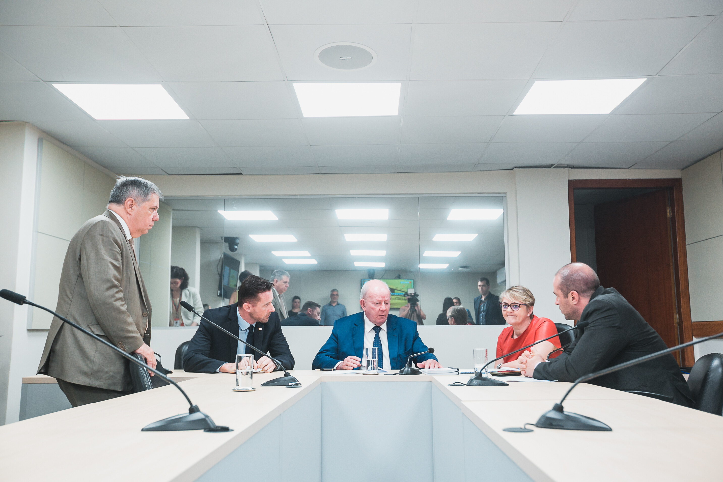 Comissão de Finanças aprova PL que altera política estadual da apicultura