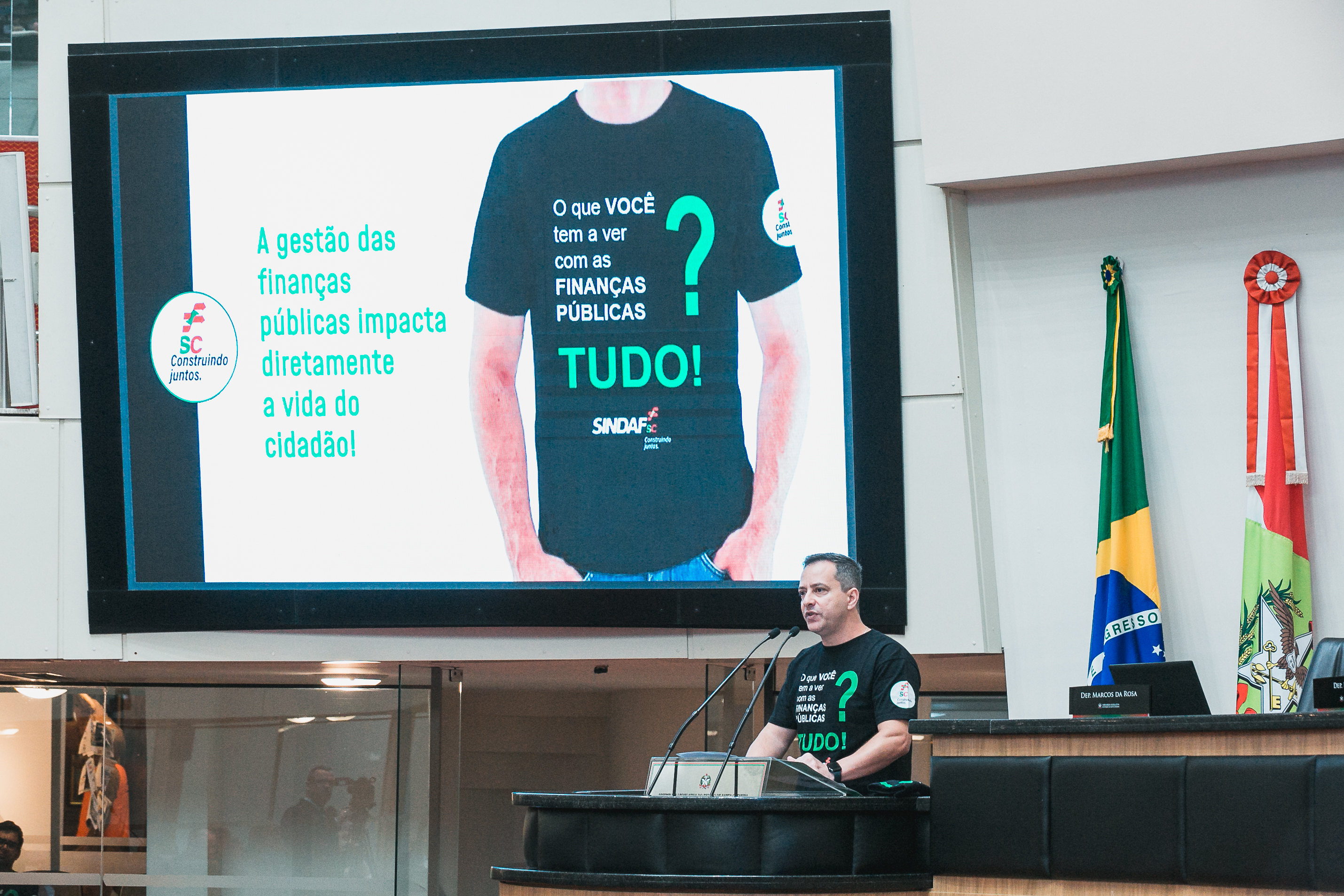 Suspensão da Sessão – Sandro Medeiros Alves, Presidente do SINDAF