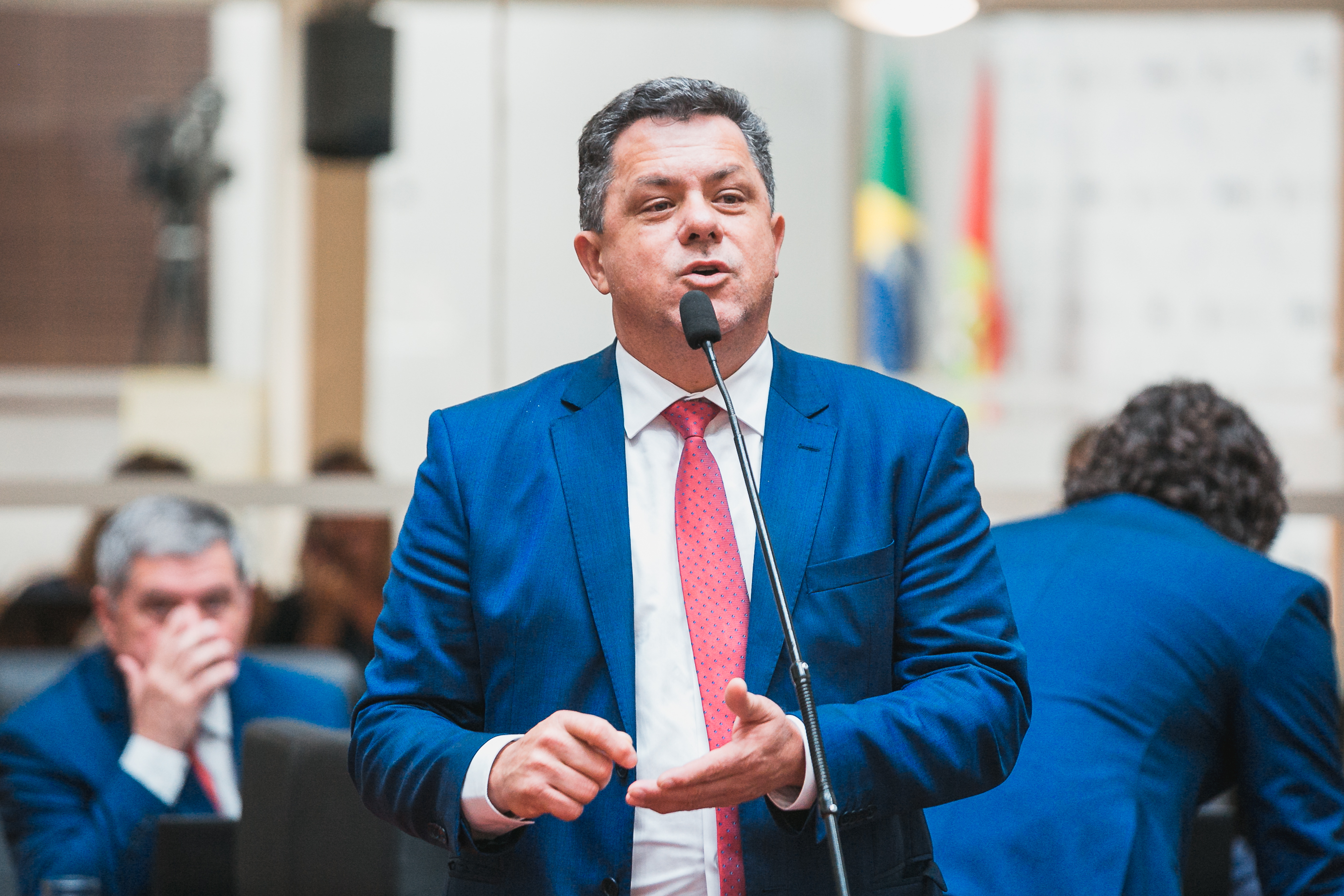 - Deputado Ivan Naatz (PL)