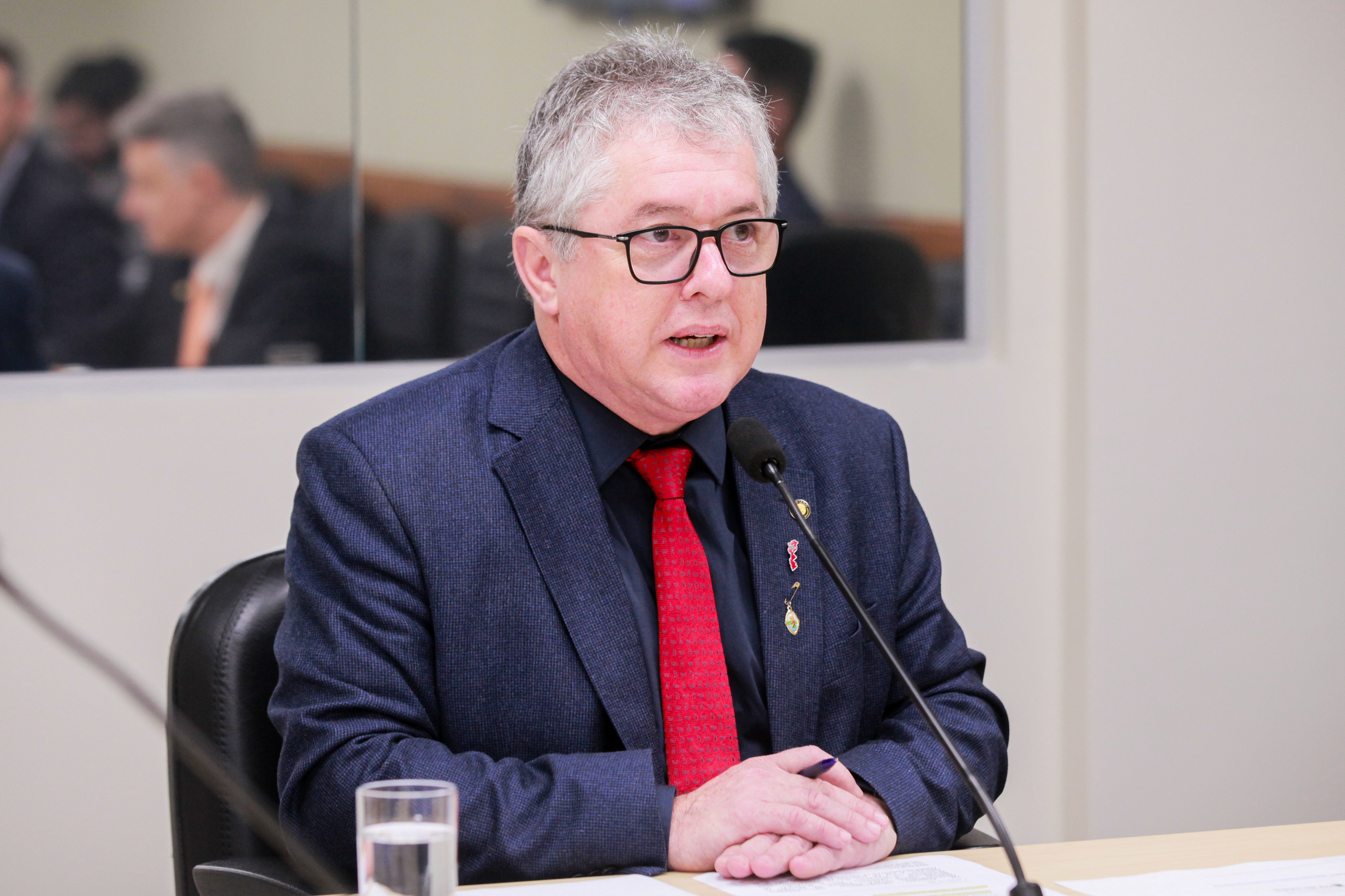 - Deputado Tiago Zilli (MDB)