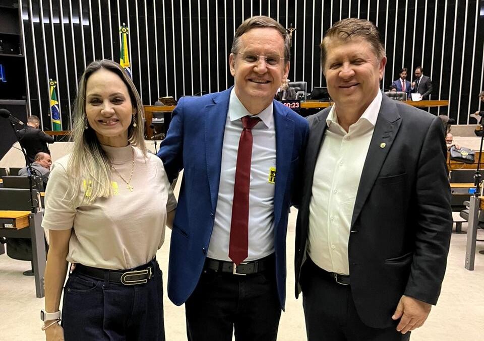 Deputado Miotto se reúne com lideranças políticas e acompanha atos na Câmara dos Deputados. Crédito: Ascom deputado Jair Miotto.