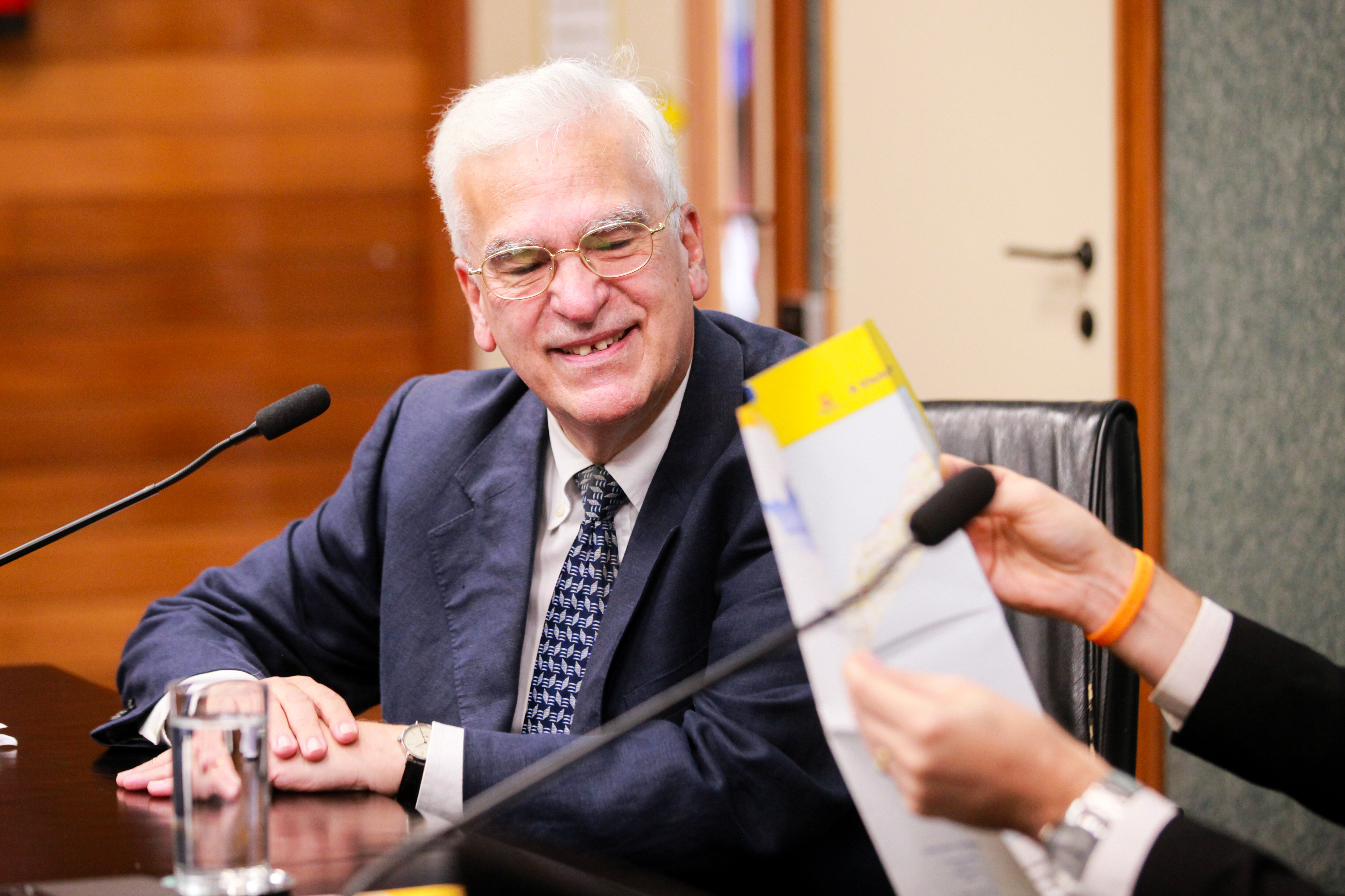 Comissão de Economia recebe visita do embaixador do Chipre
