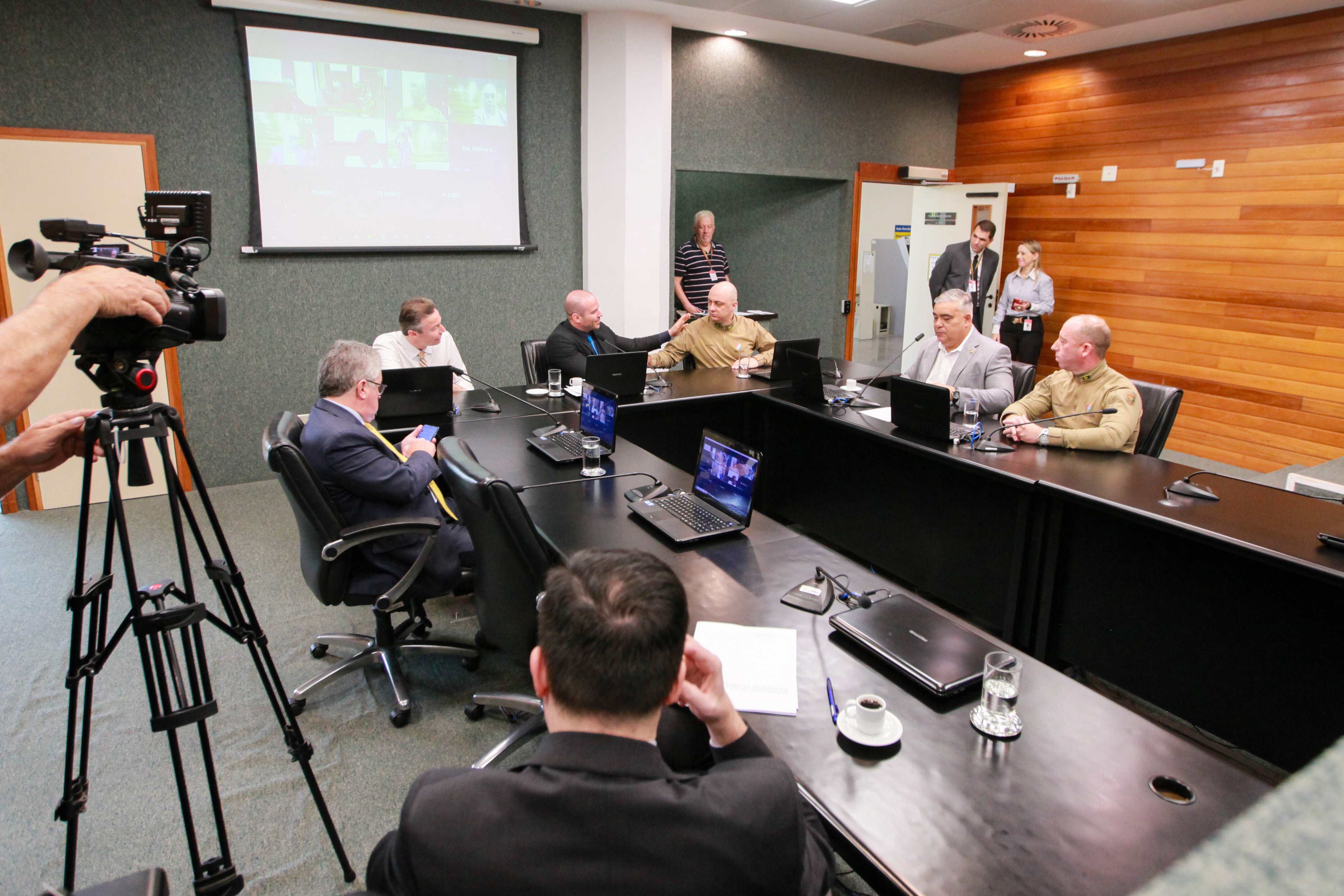 Colégio Militar de Laguna apresenta modelo de ensino