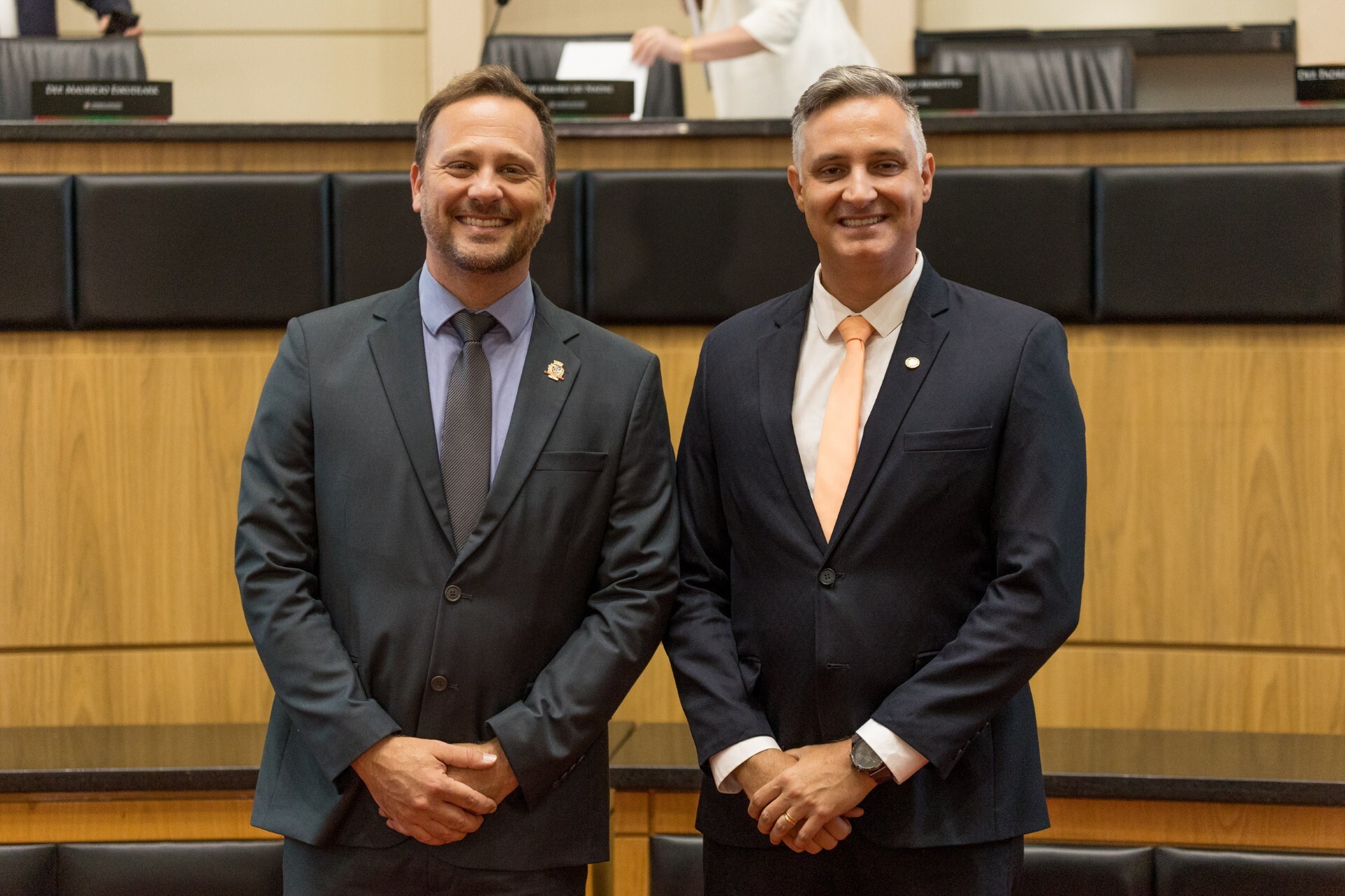 Prefeito de Joinville, Adriano Silva, e deputado Matheus Cadorin