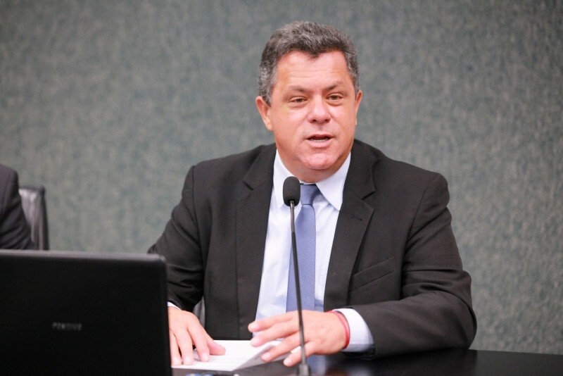 Deputado Ivan Naatz, autor do novo projeto de retificação dos limites