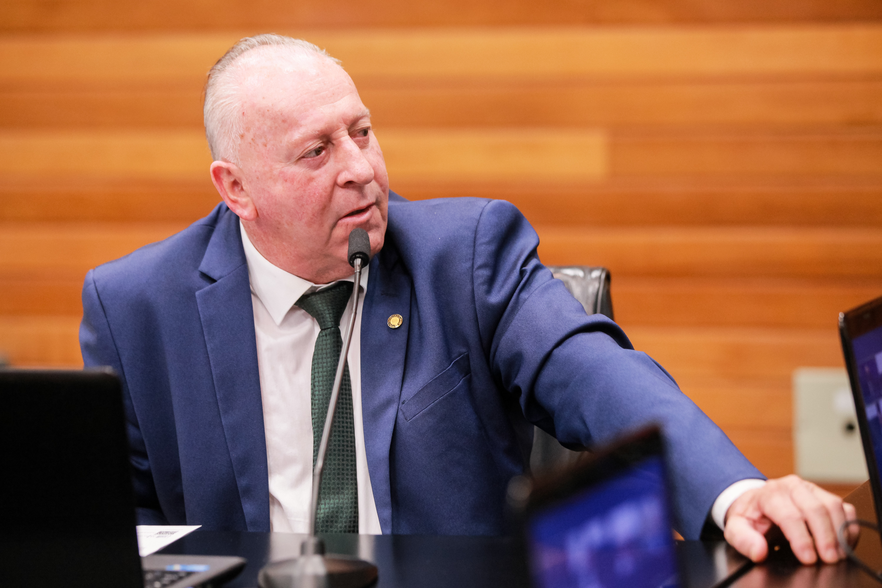 - Deputado Oscar Gutz (PL)
