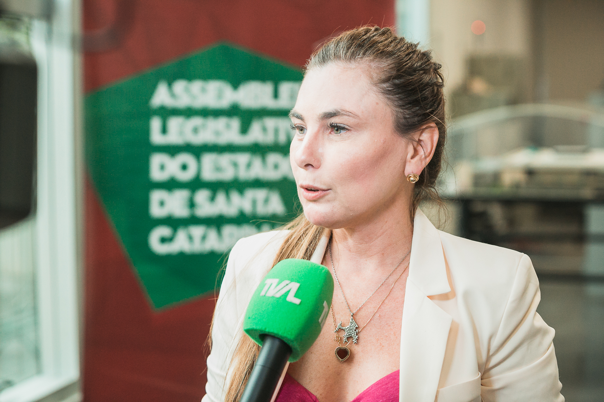 - Deputada Paulinha (Podemos)