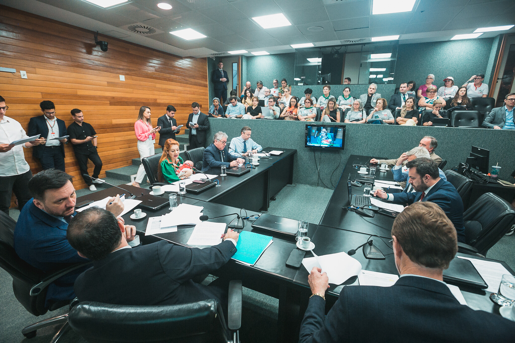 Reunião da CCJ da Alesc, na manhã desta terça-feira (12)
