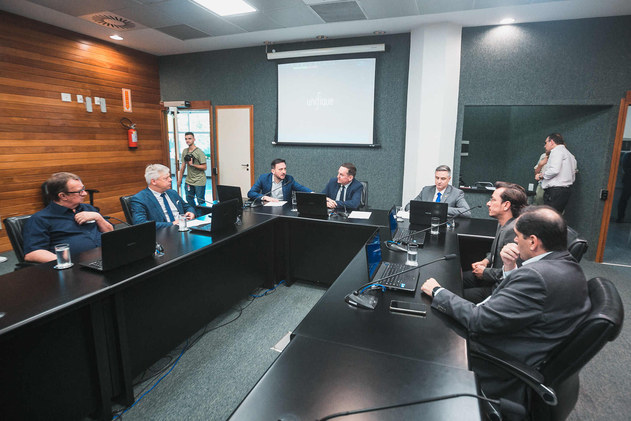 Comissão de Economia da Alesc, que se reuniu no início da tarde desta quarta-feira (13)