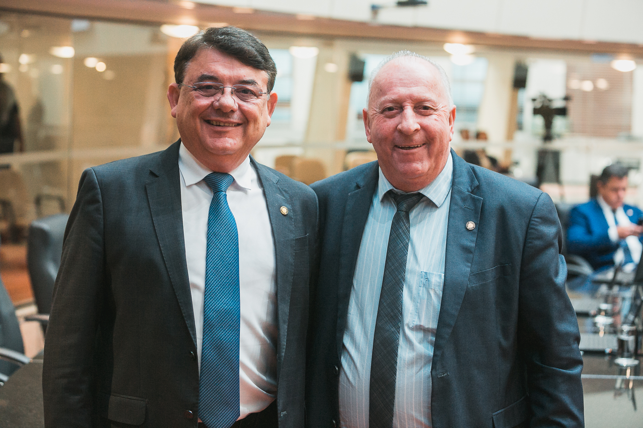- Deputado Maurício Peixer (PL)
 - Deputado Oscar Gutz (PL)