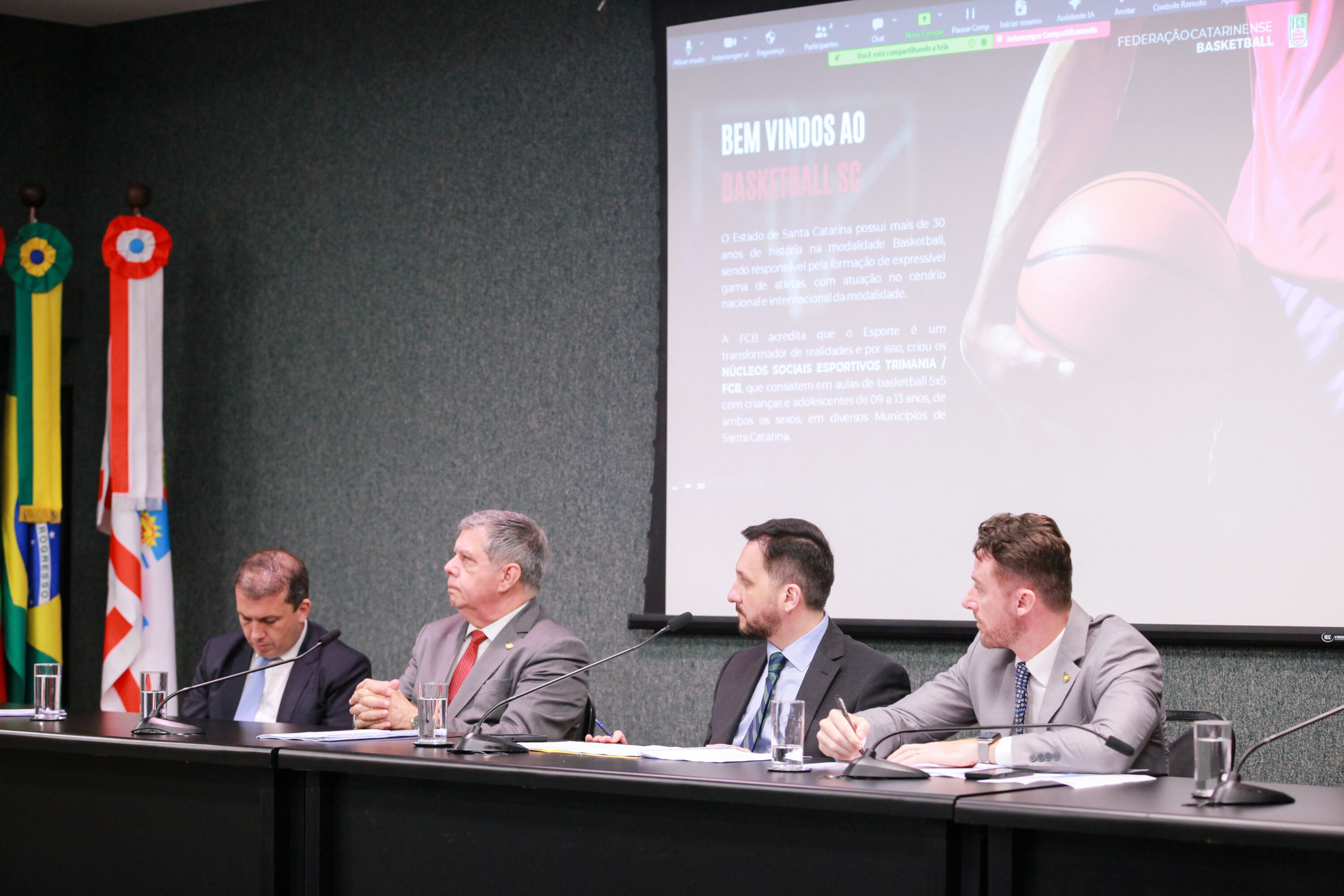 Dirigente apresenta projeto sobre basquete para crianças e adolescentes
