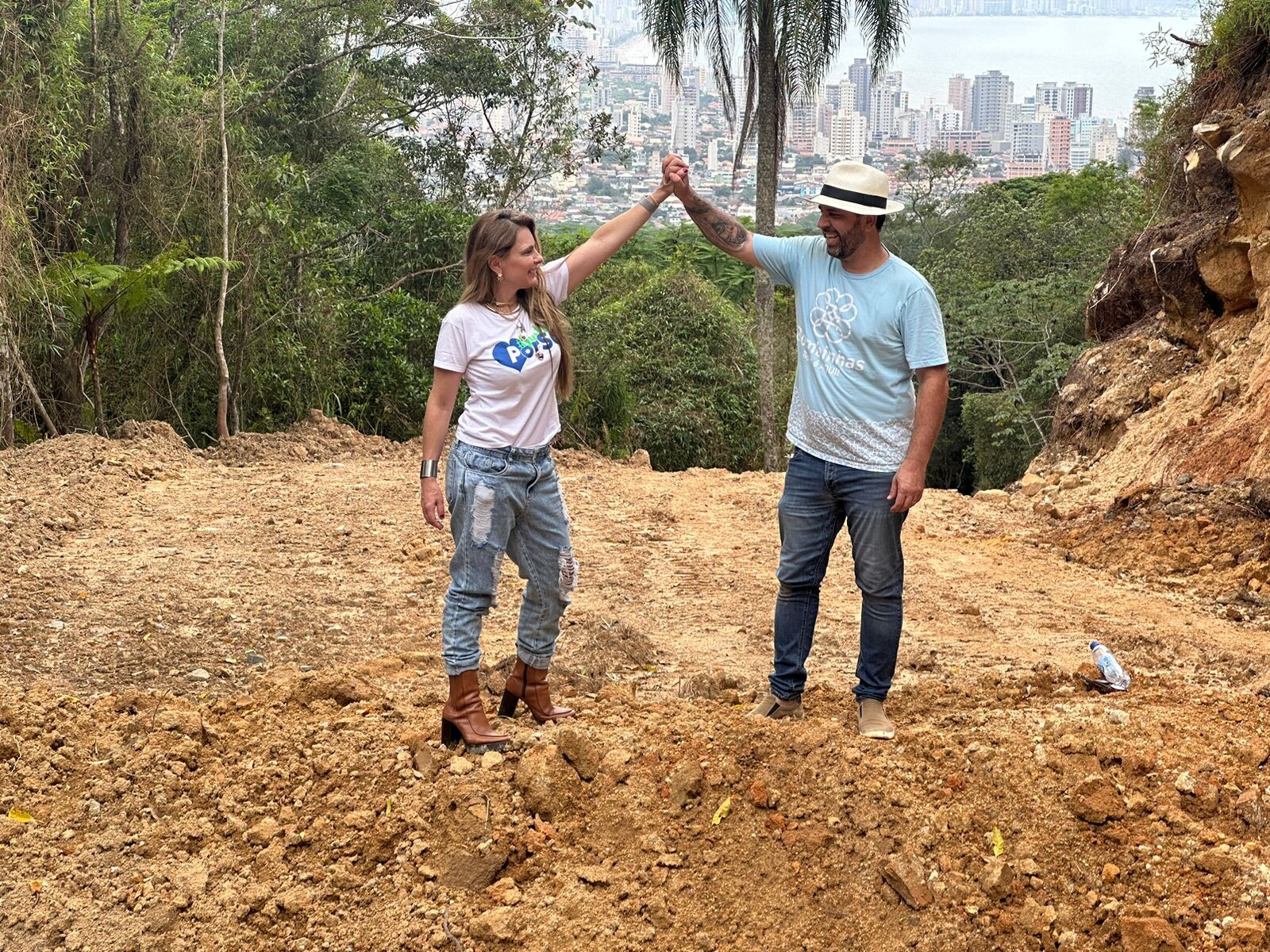 Deputada Paulinha e prefeito de Bombinhas, Paulinho