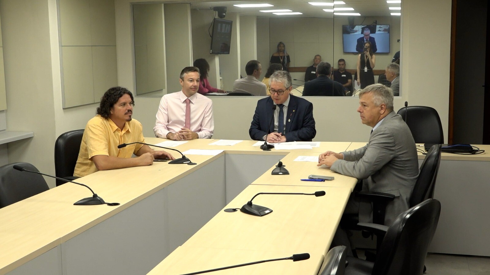 Comissão vai ouvir secretário da Infraestrutura sobre TEVs aos municípios
