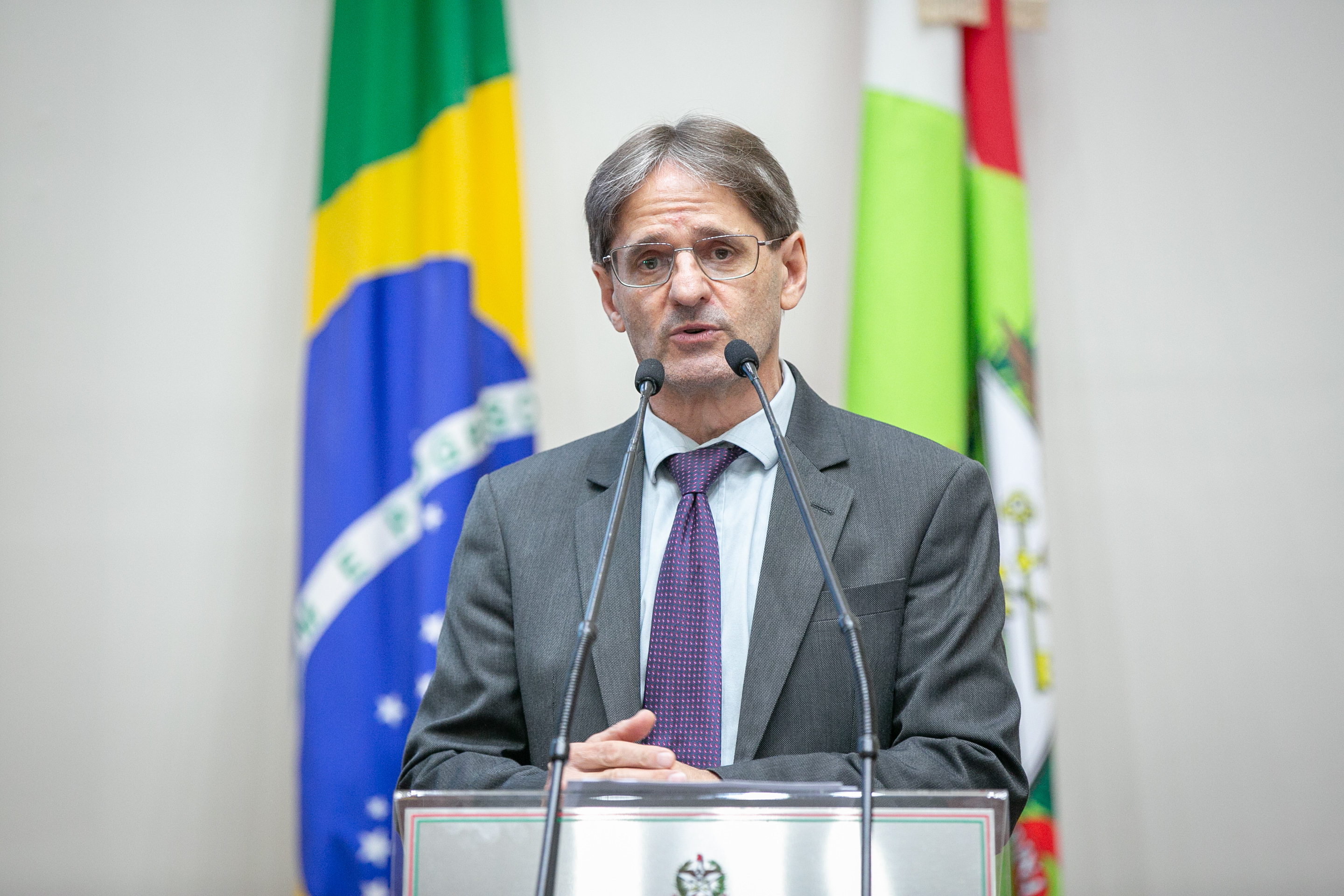 - Deputado Neodi Saretta (PT)