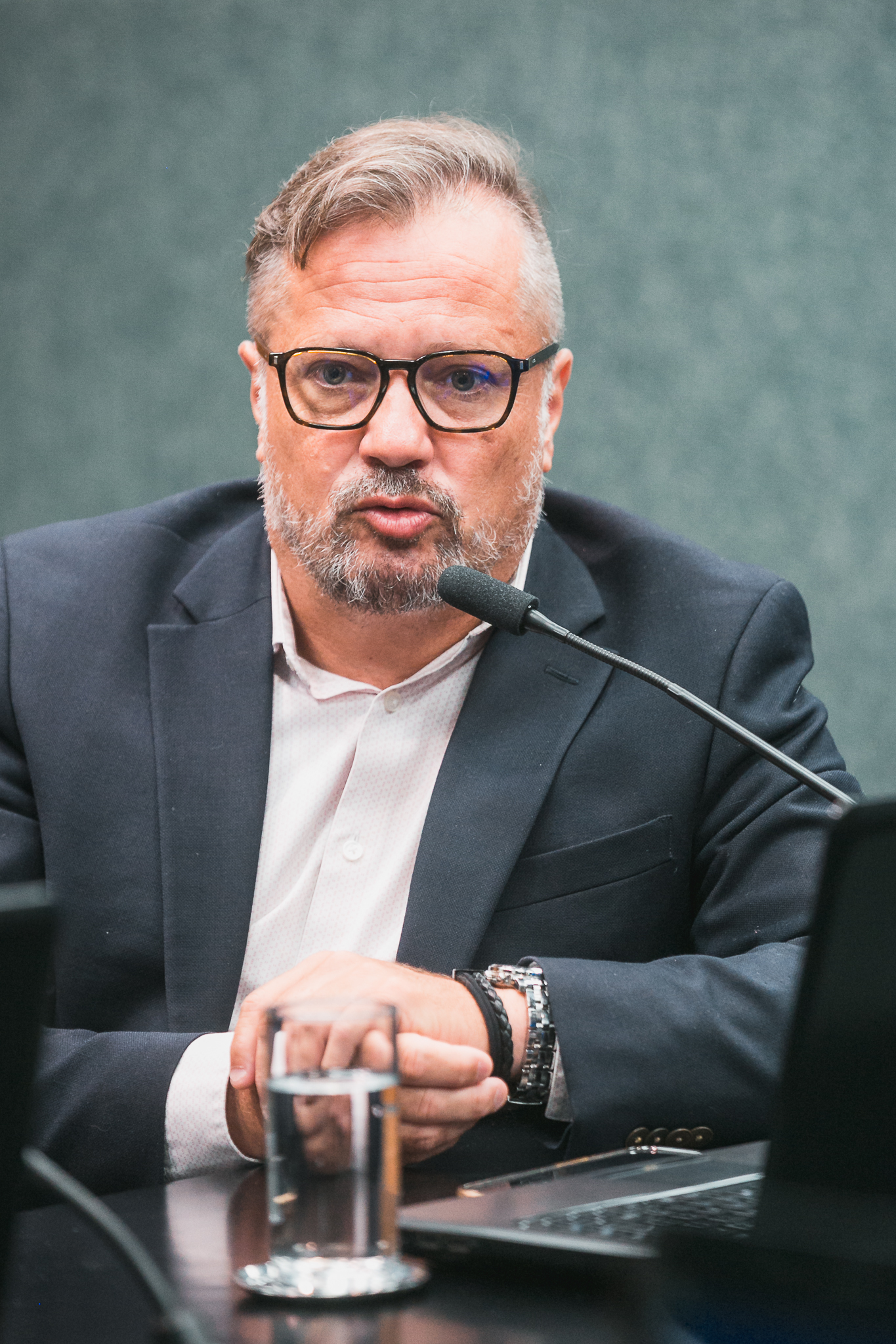 -Rodrigo Titericz
Chefe de Gabinete na Secretaria de Estado da Articulação Internacional de Santa Catarina