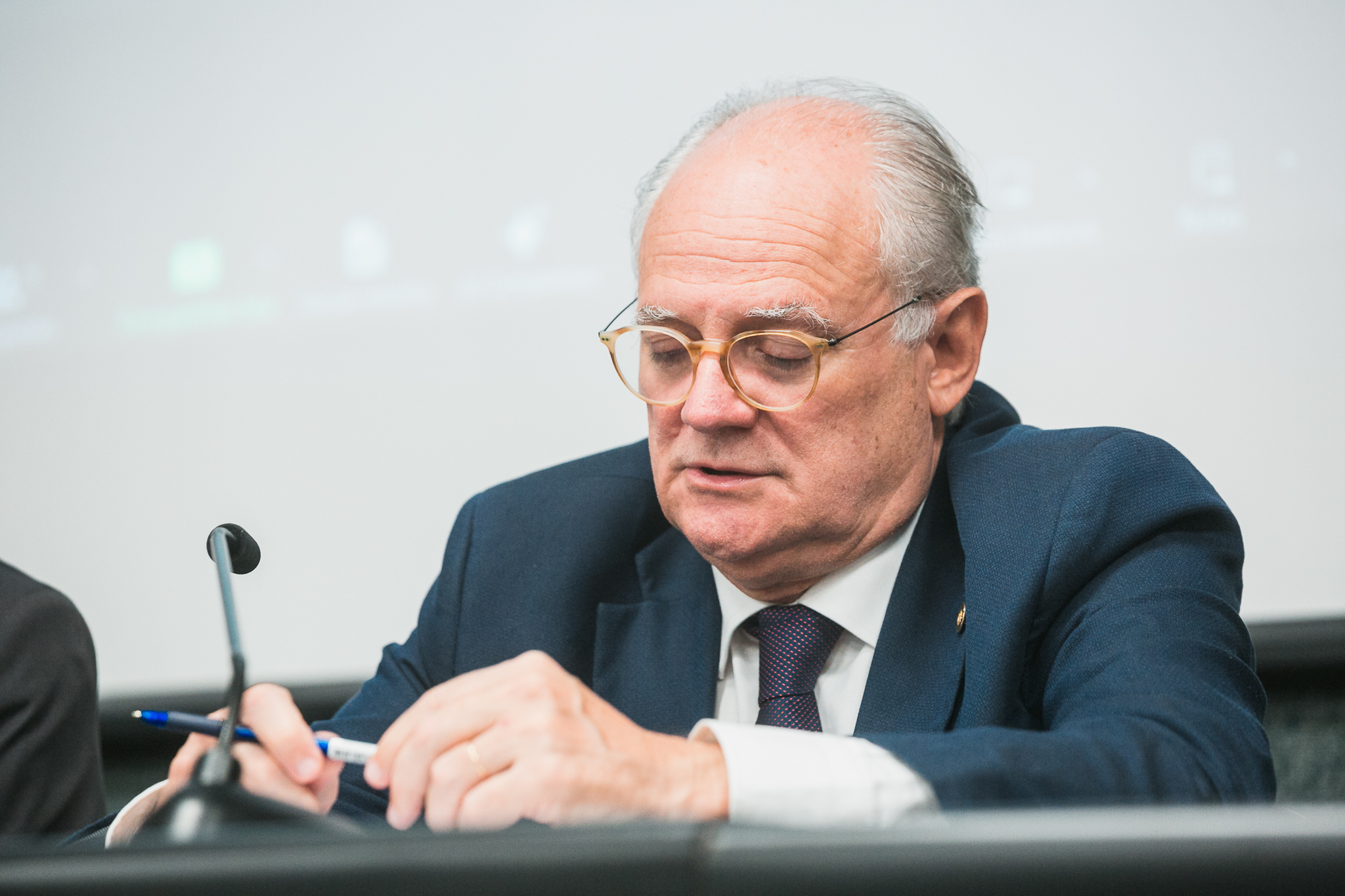 - Deputado Dr. Vicente Caropreso (PSDB)