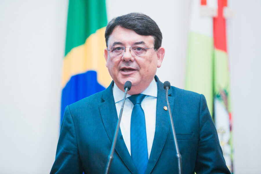 Deputado Maurício Peixer (PL).