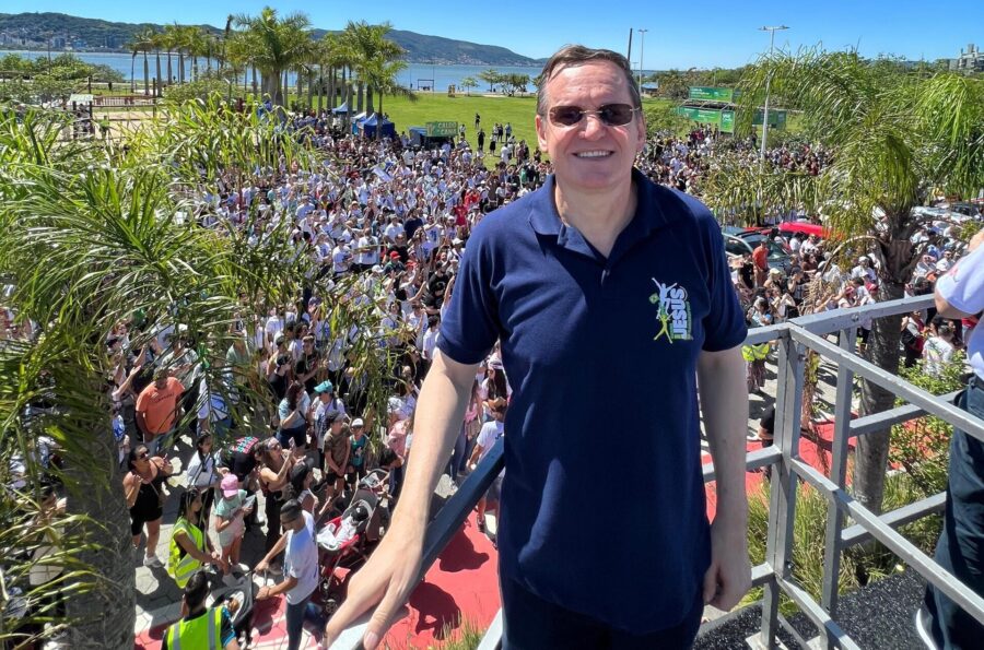 Deputado Miotto participa da reunião para os primeiros preparativos para a Marcha para Jesus em Florianópolis FOTOS: Ascom deputado Jair Miotto