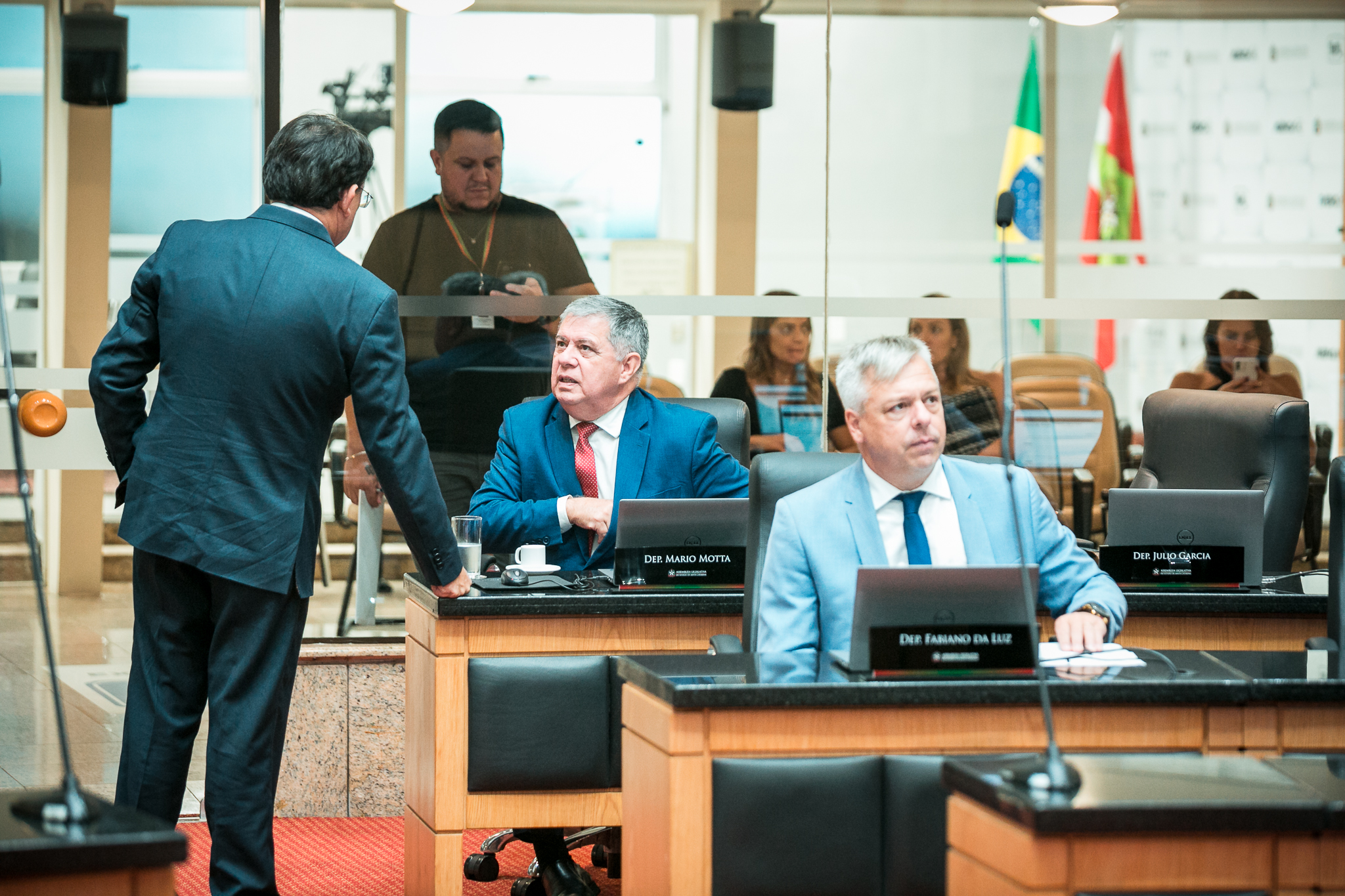 - Deputado Mário Motta (PSD)
 - Deputado Fabiano da Luz (PT)