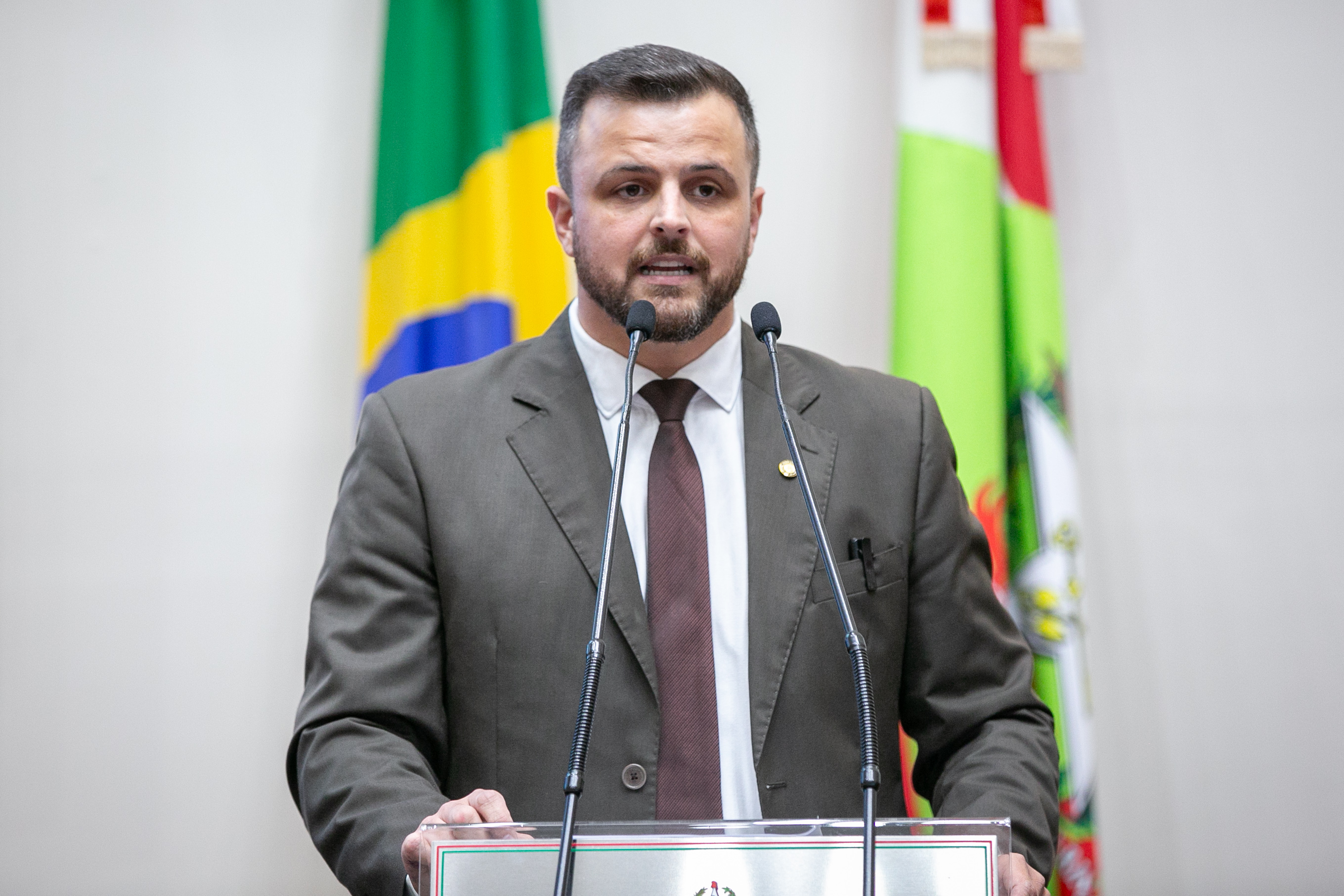 - Deputado Lucas Neves (PODEMOS)