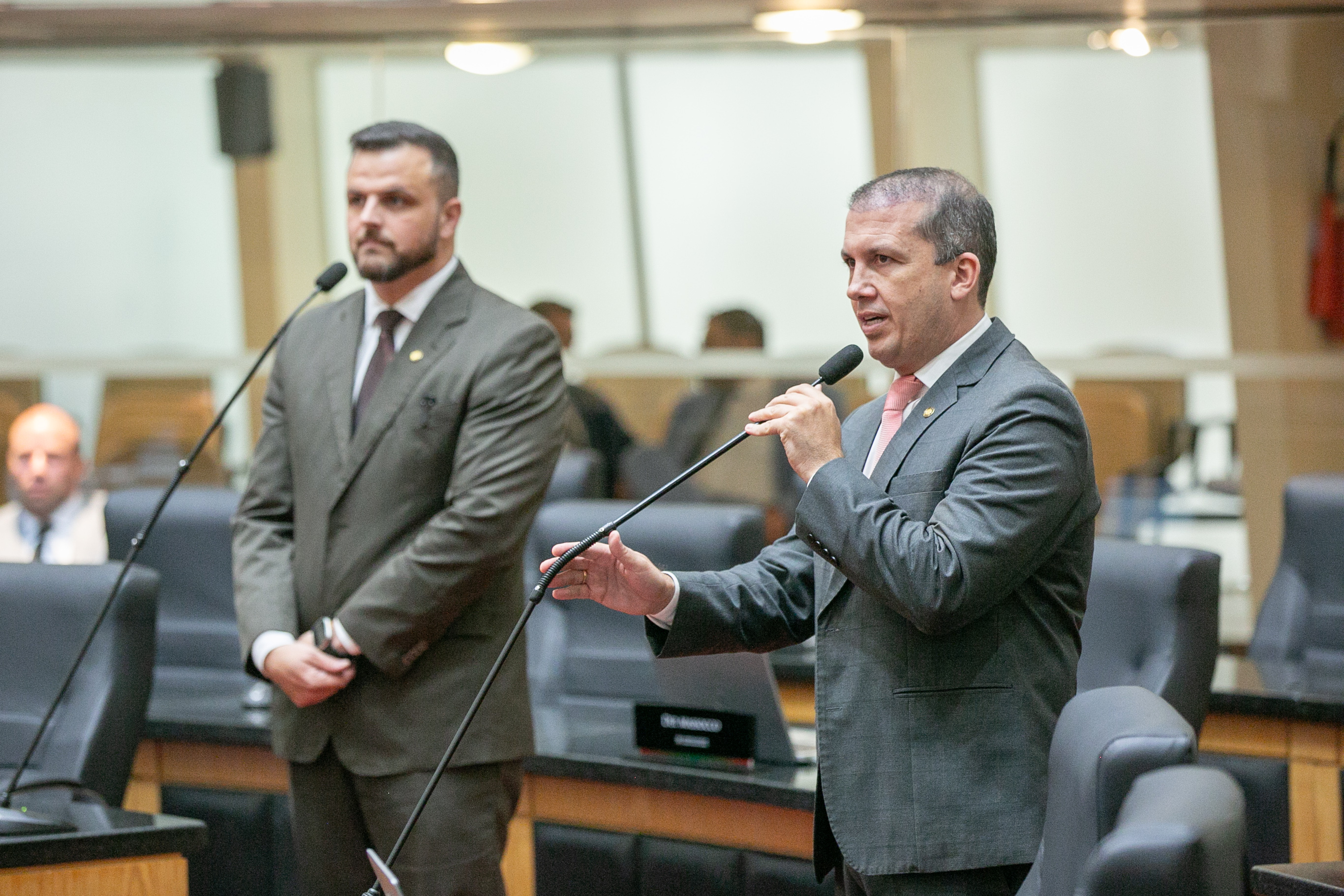 - Deputado Lucas Neves (Podemos) 	
 - Deputado Camilo Martins (Podemos)
