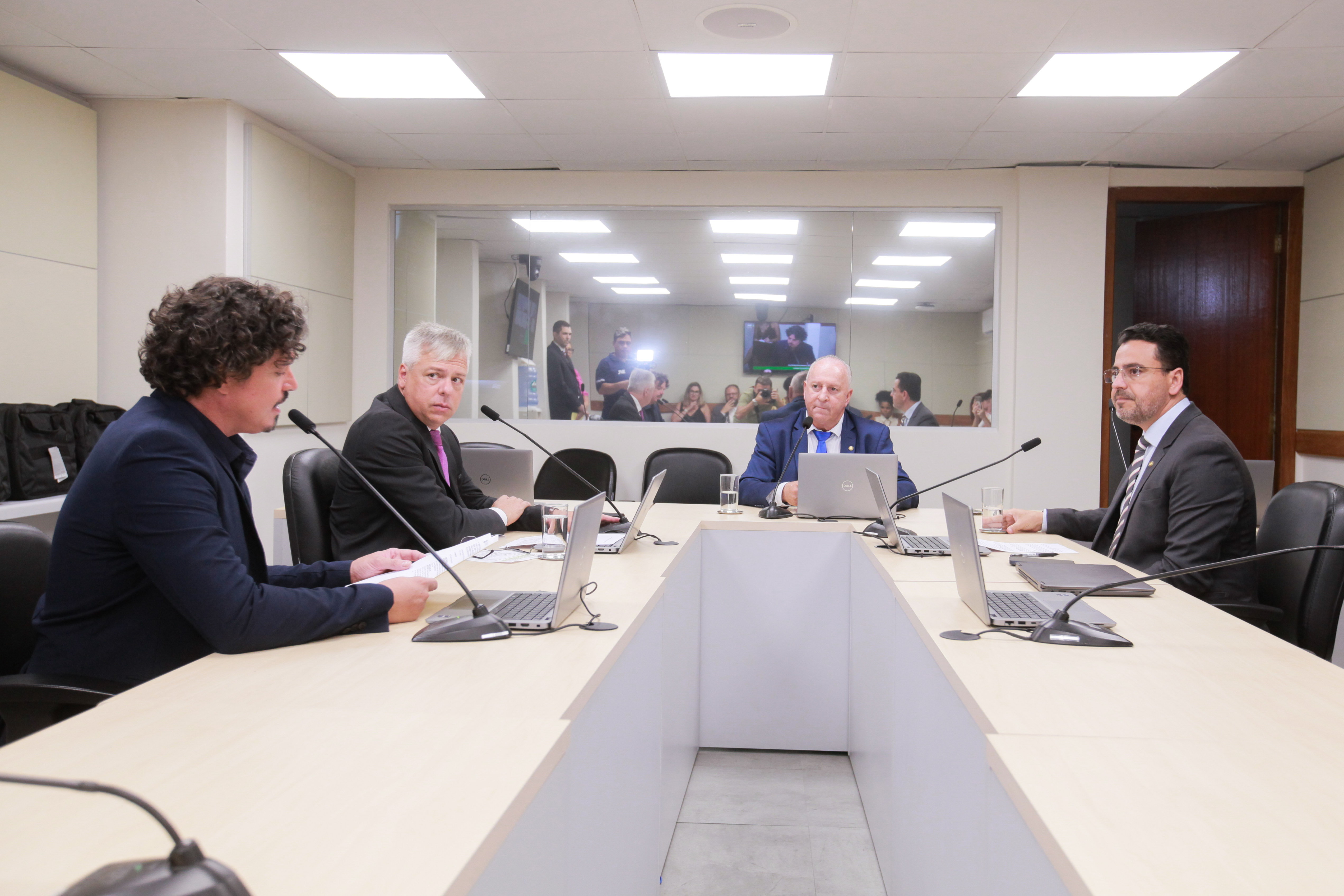 - Deputado Marquito (PSOL)
 - Deputado Fabiano da Luz (PT) 	
 - Deputado Oscar Gutz (PL) 	
 - Deputado Soratto (PL)
