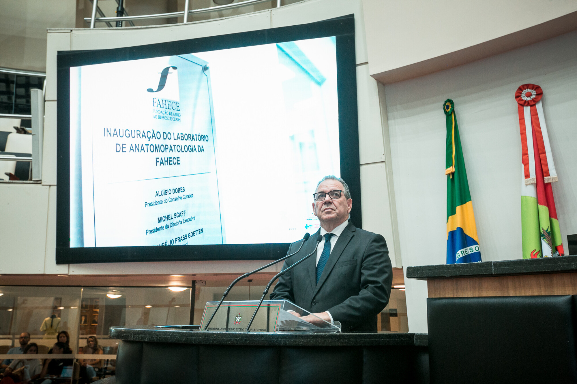 Suspensão de Sessão – Homenagem FAHECE – Dep. Mário Motta