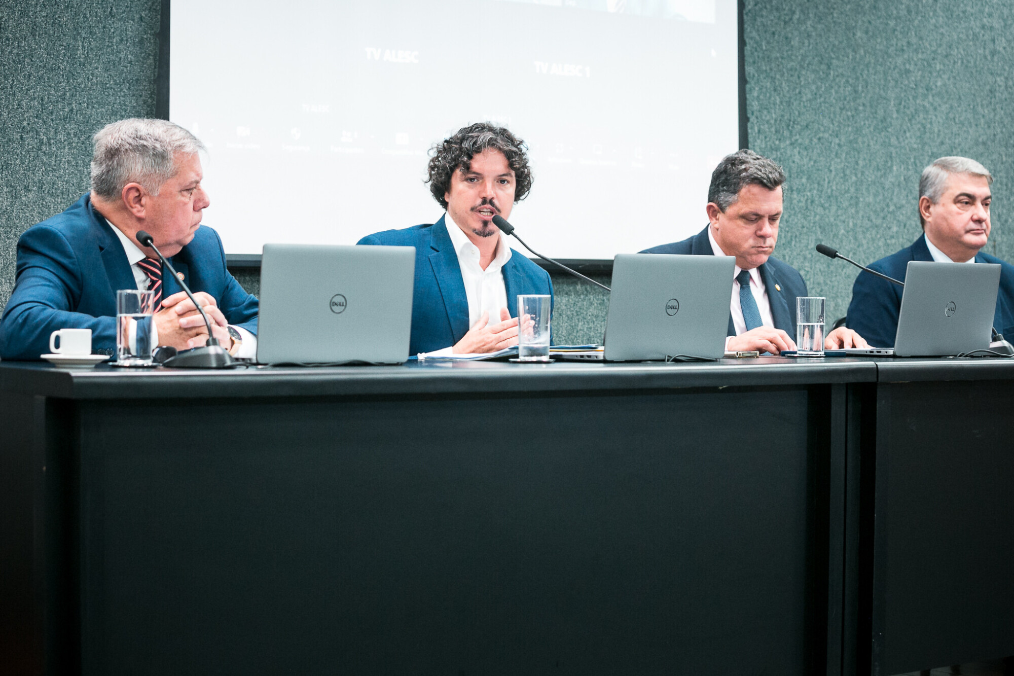 - Deputado Mário Motta (PSD) - Deputado Marquito (PSOL)  - Deputado Ivan Natz (PL)
- Deputado Antídio Lunelli (MDB)
