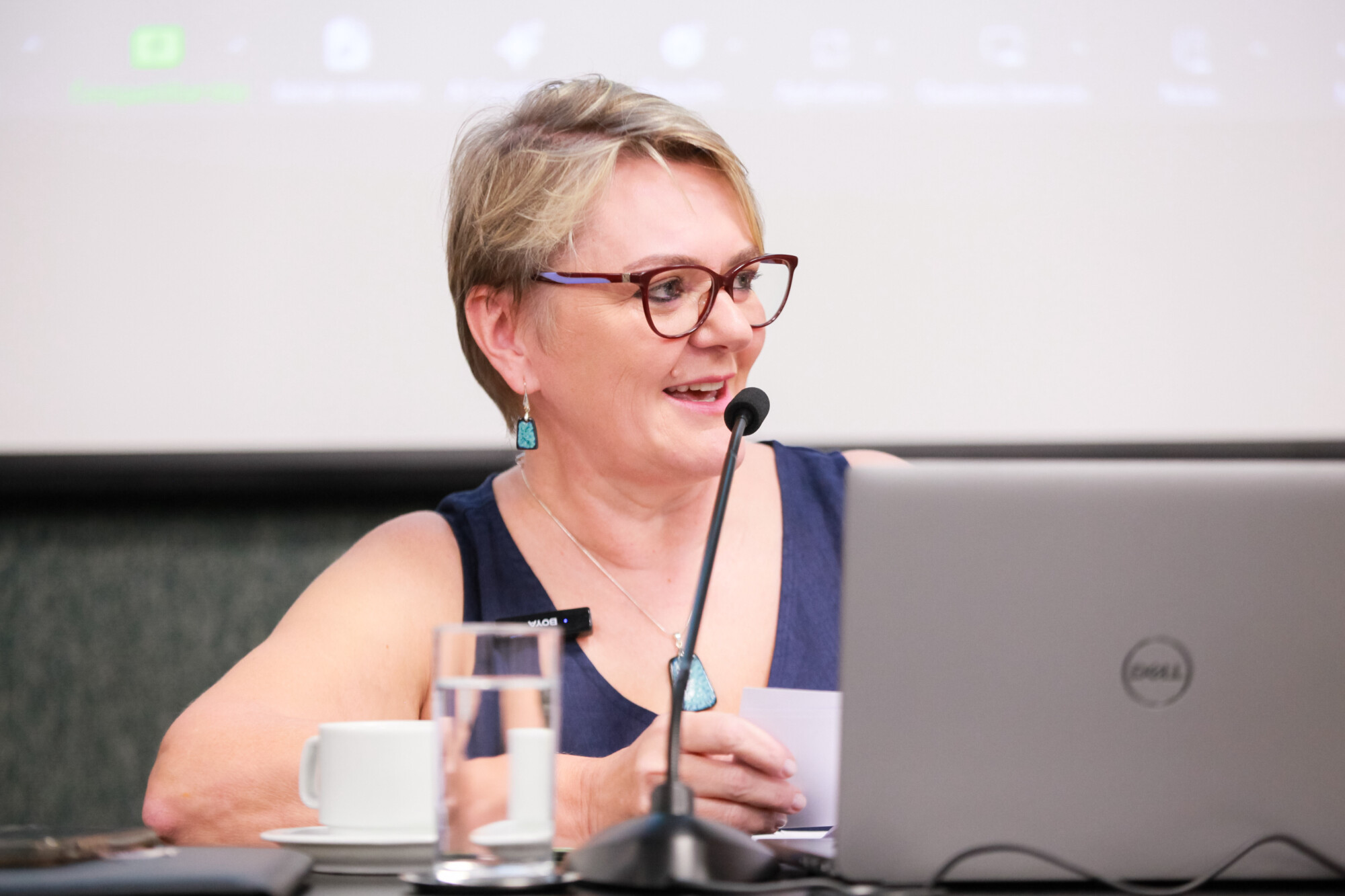 - Deputada Luciane Carminatti (PT)