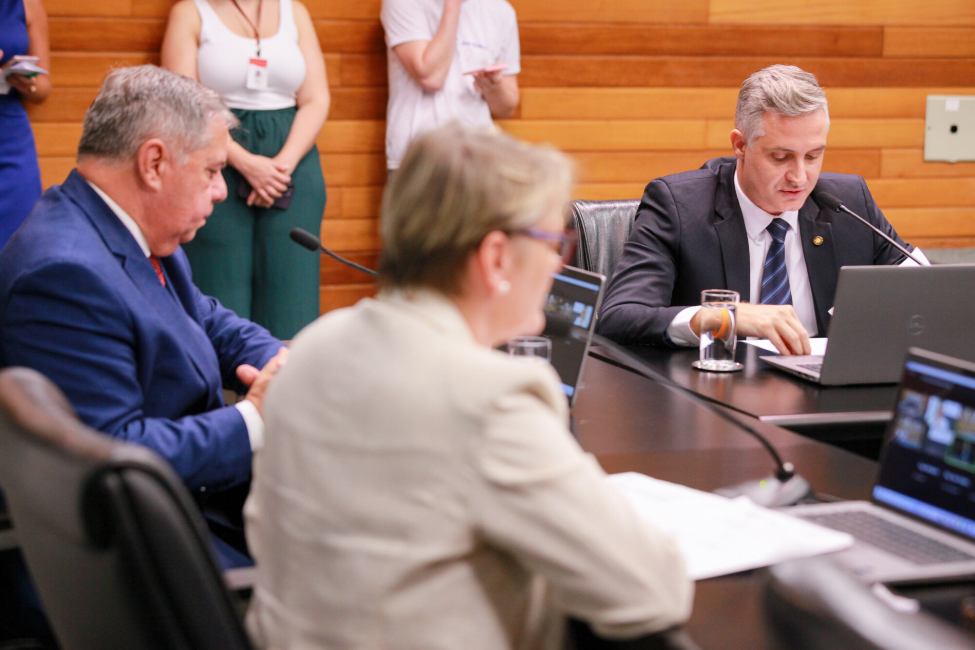 - Deputada Luciane Carminatti (PT) 		 - Deputado Mário Motta (PSD)

 - Deputado Matheus Cadorin (NOVO)