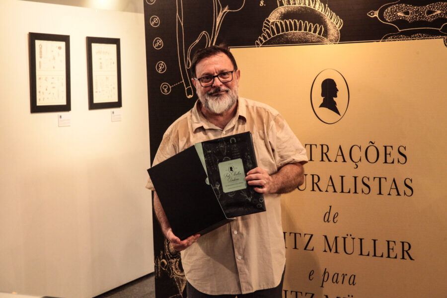 Obra e exposição foram organizadas pelo geógrafo Marcelo Vieira Nascimento