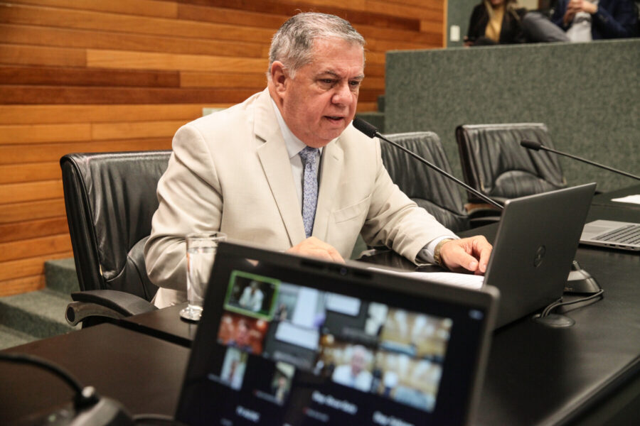Deputado Mário Motta.