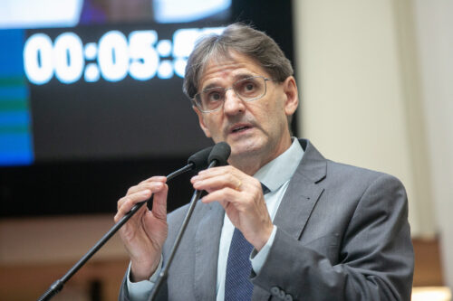 Saretta viabiliza R$ 200 mil para hospital de São Carlos e solicita upgrade em hospital de Urussanga