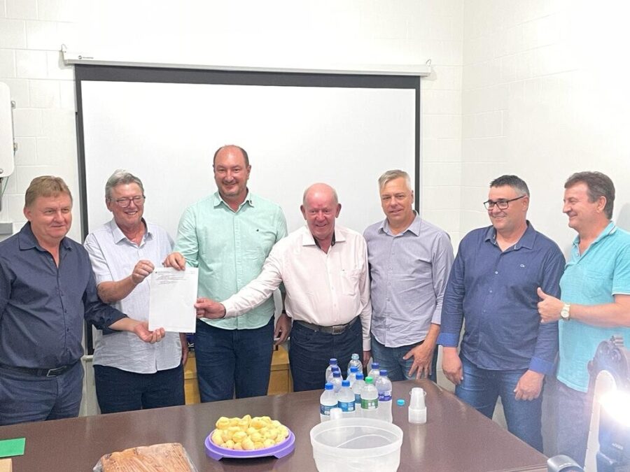 Parlamentares da Bancada do Oeste e lideranças de Palmitos