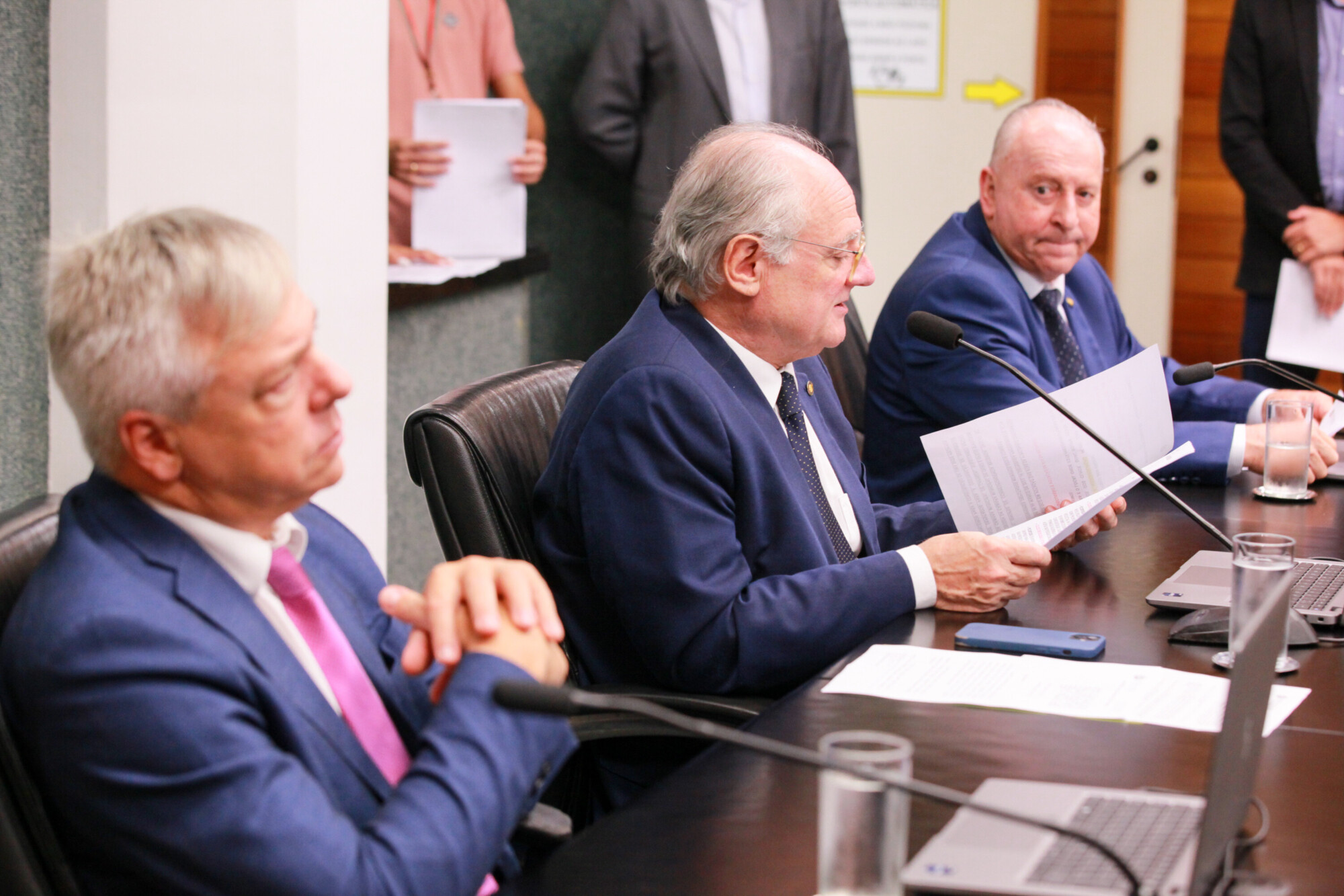 - Deputado Fabiano da Luz (PT) 	
- Deputado Dr. Vicente Caropreso (PSDB) 	
- Deputado Oscar Gutz (PL)
