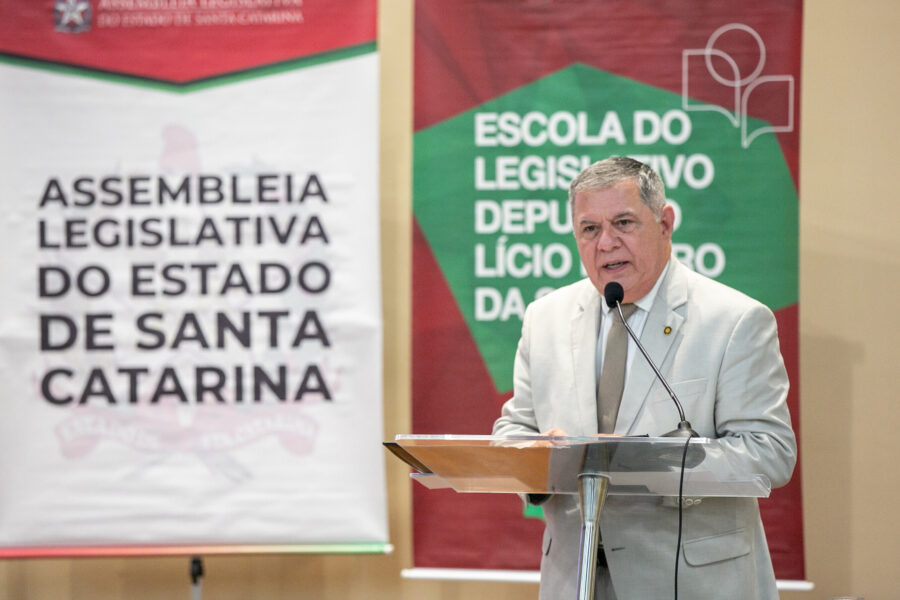 Proponente da atividade, deputado Mário Motta (PSD).