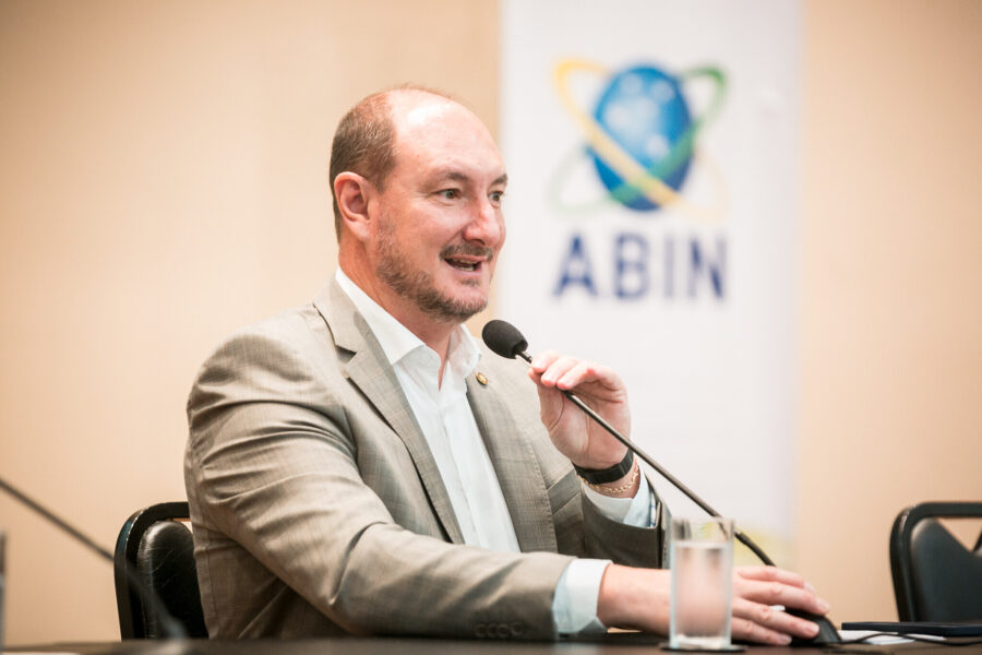 Presidente da Alesc, deputado Mauro de Nadal (MDB), na abertura do evento.