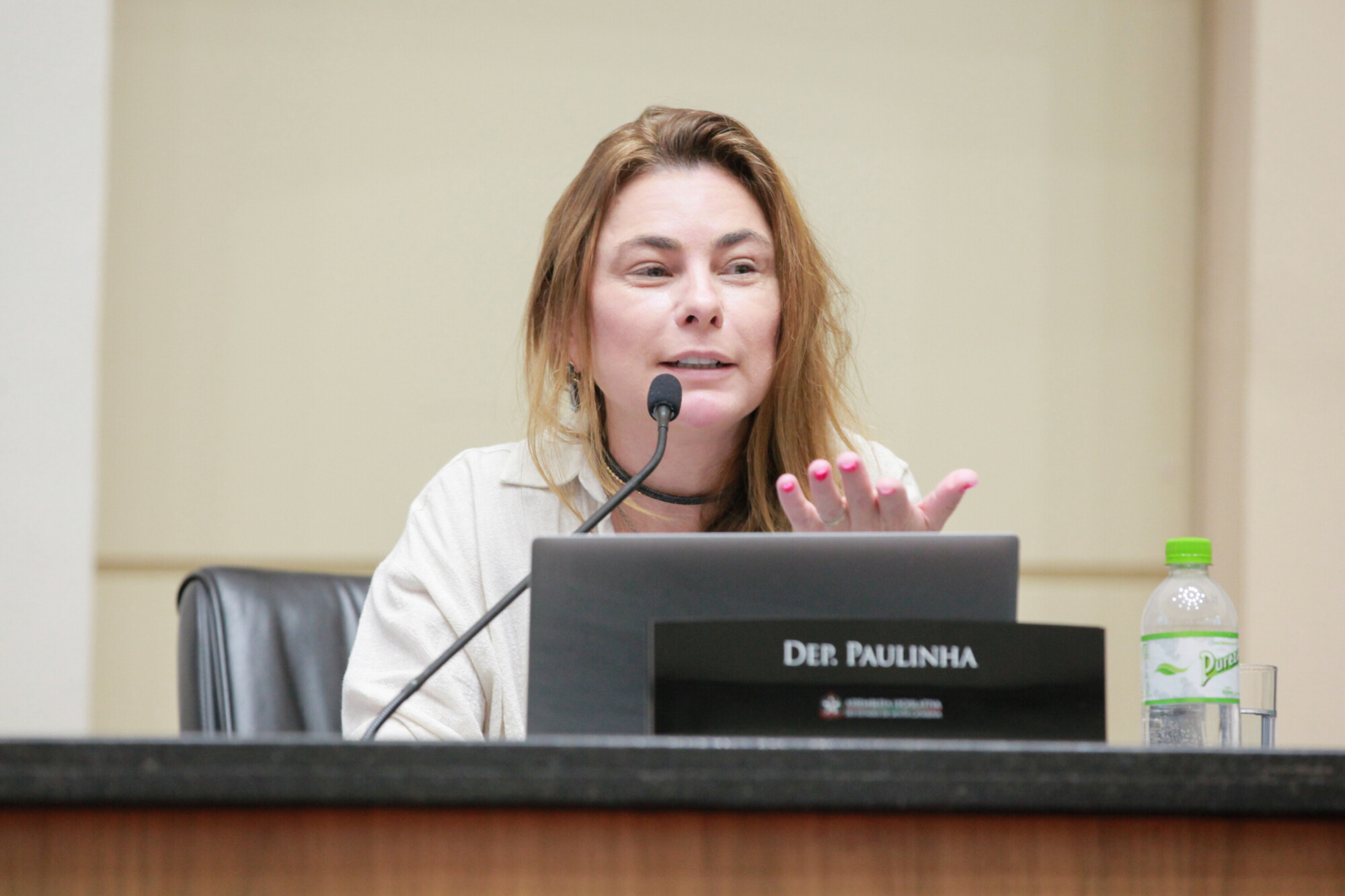 - Deputada Paulinha (Podemos)