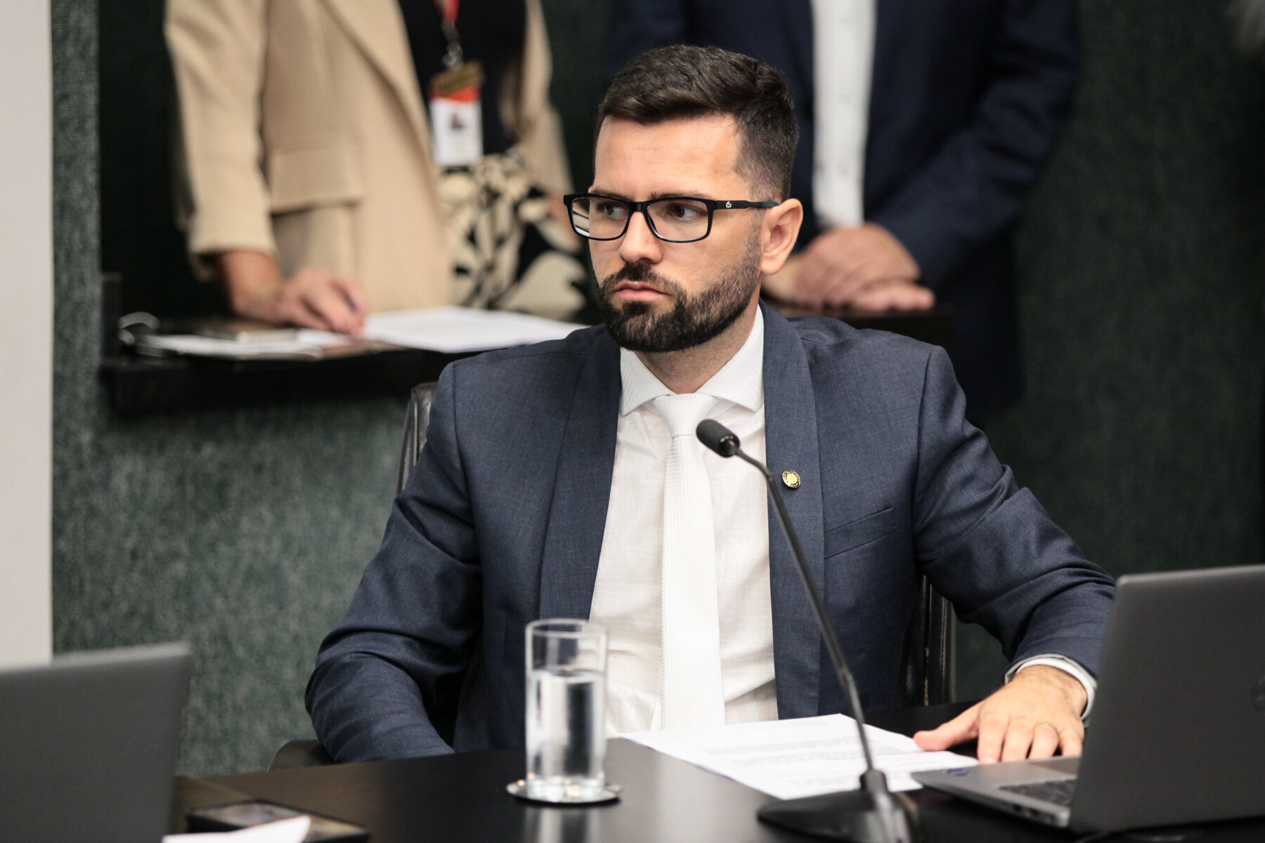 - Deputado André de Oliveira (NOVO)