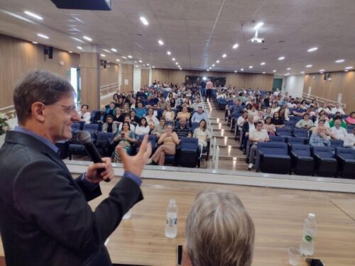 “Fortalecer o SUS é fortalecer a democracia”, afirma Saretta em evento do Mais Médicos