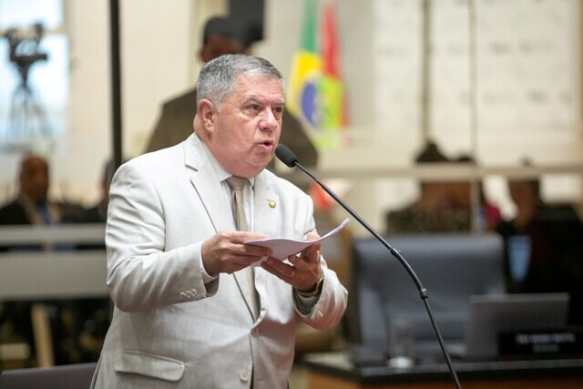 Deputado Mário Motta.