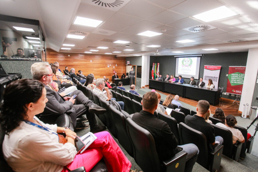 Evento acontece no Plenarinho da Assembleia Legislativa.