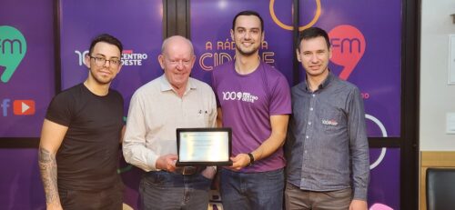 Alesc presta homenagem para a Rádio Centro Oeste, de Pinhalzinho