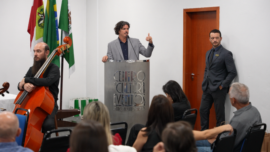 Atividade foi proposta pelo presidente da Comissão de Turismo e Meio Ambiente da Alesc, deputado Marquito (PSol). Foto: Agência AL