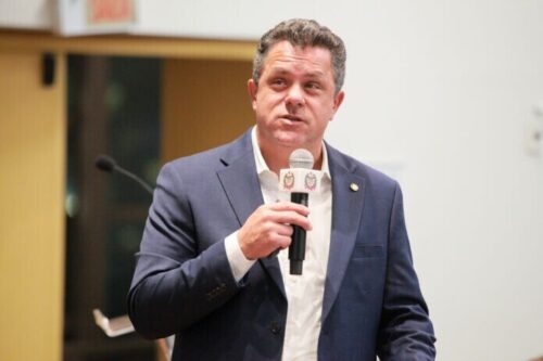 Naatz faz palestra sobre desenvolvimento sustentável em seminário parlamentar no Amazonas